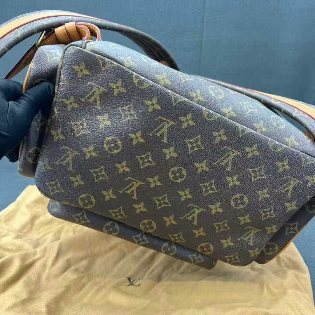 Louis Vuitton vintage lv trio chain backpack Size ONE SIZE - 7 Thumbnail