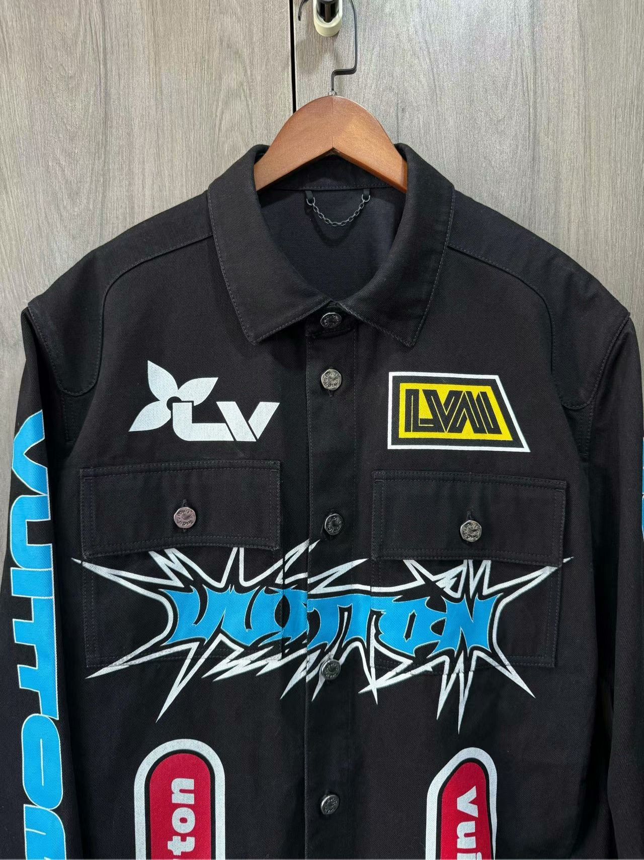 Louis Vuitton louis vuitton black logo denim jacket size 52 Size US L / EU 52-54 / 3 - 3 Thumbnail