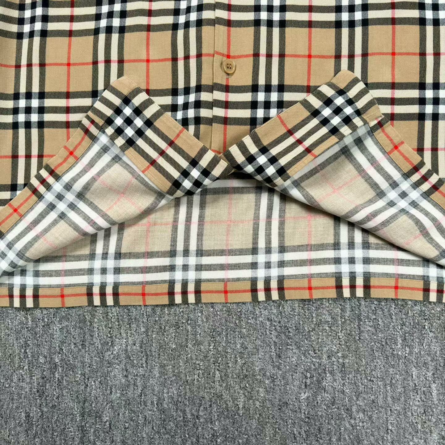 Burberry burberry striped short sleeve shirt in xl Size US XL / EU 56 / 4 - 7 Thumbnail