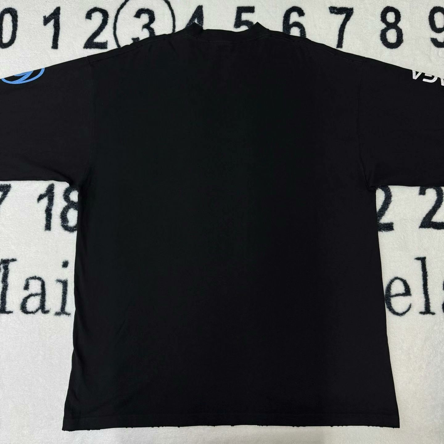 Balenciaga balenciaga black graphic oversized sweatshirt Size US XXL / EU 58 / 5 - 3 Thumbnail