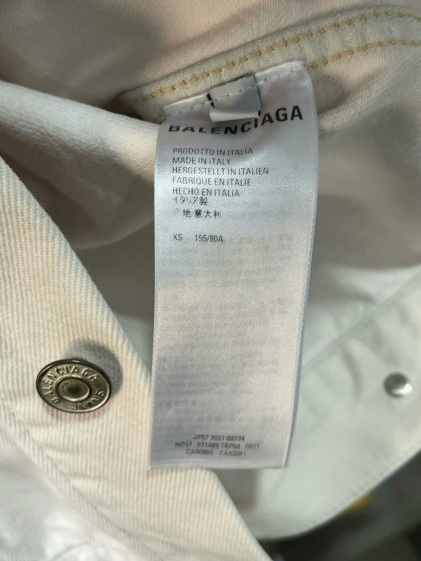 Balenciaga balenciaga white embroidered denim jacket xs Size XS / US 0-2 / IT 36-38 - 7 Thumbnail