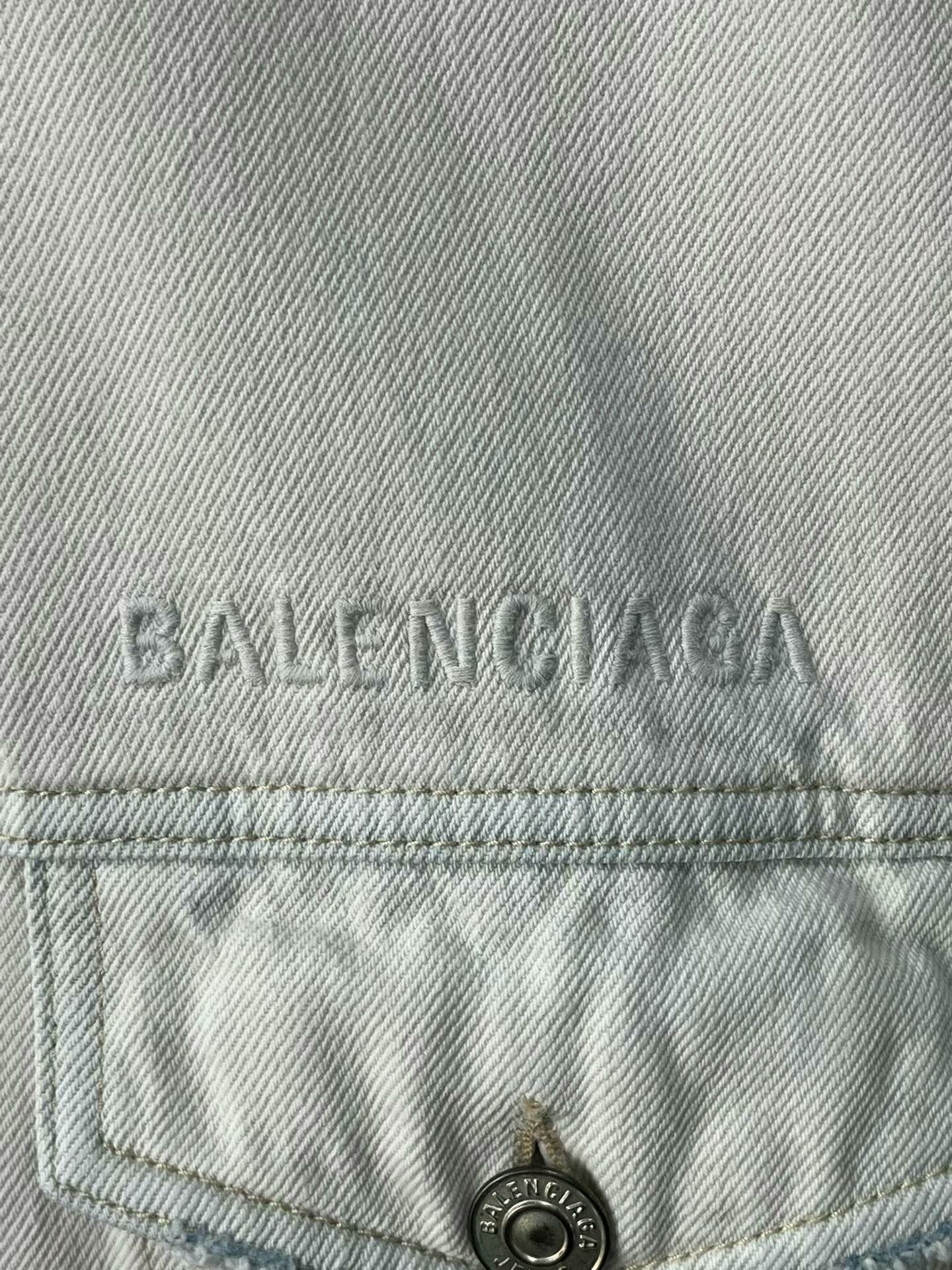 Balenciaga balenciaga white embroidered denim jacket xs Size XS / US 0-2 / IT 36-38 - 4 Thumbnail