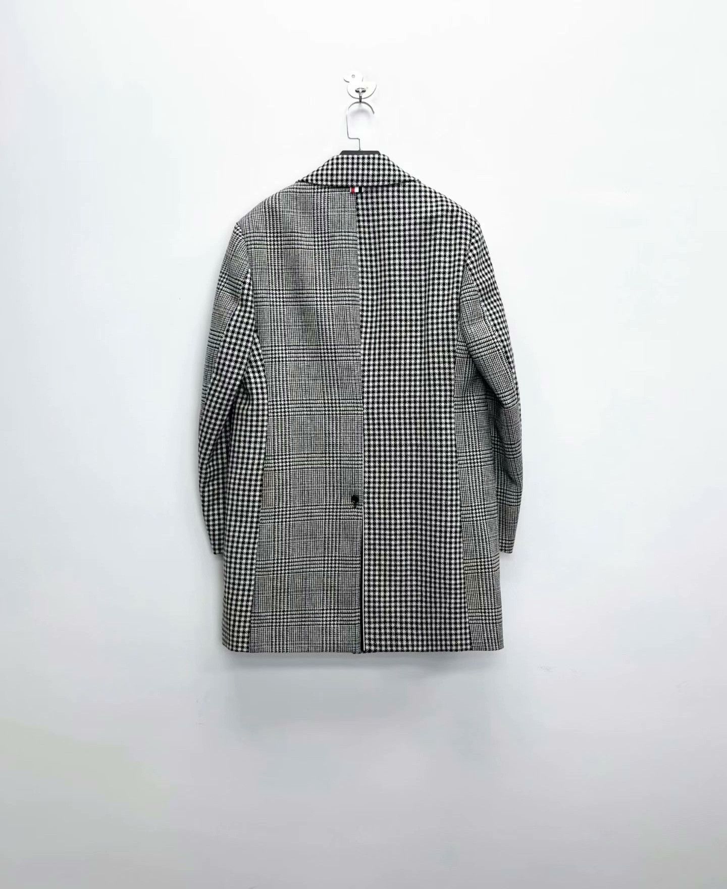 Thom Browne thom browne black and white long coat Size US M / EU 48-50 / 2 - 2 Thumbnail