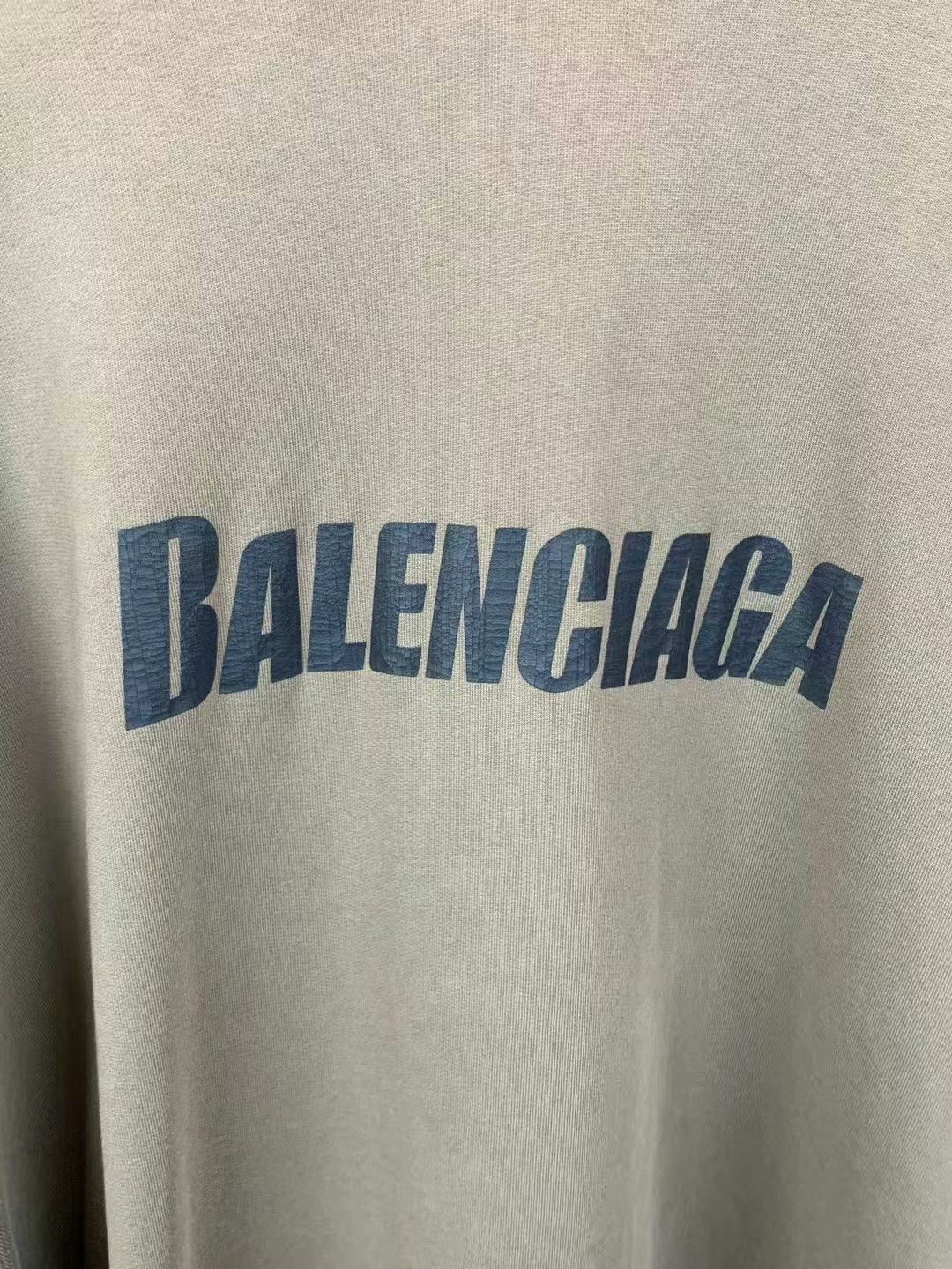 Balenciaga balenciaga oversized hoodie size s Size US S / EU 44-46 / 1 - 3 Thumbnail