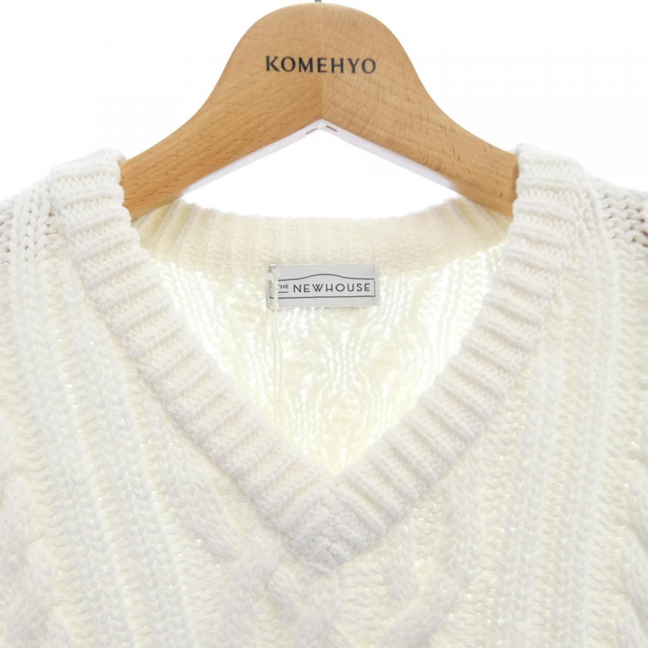 Other Other The Newhouse Vest Others Tops DUTY FREE for USA Size ONE SIZE - 5 Thumbnail