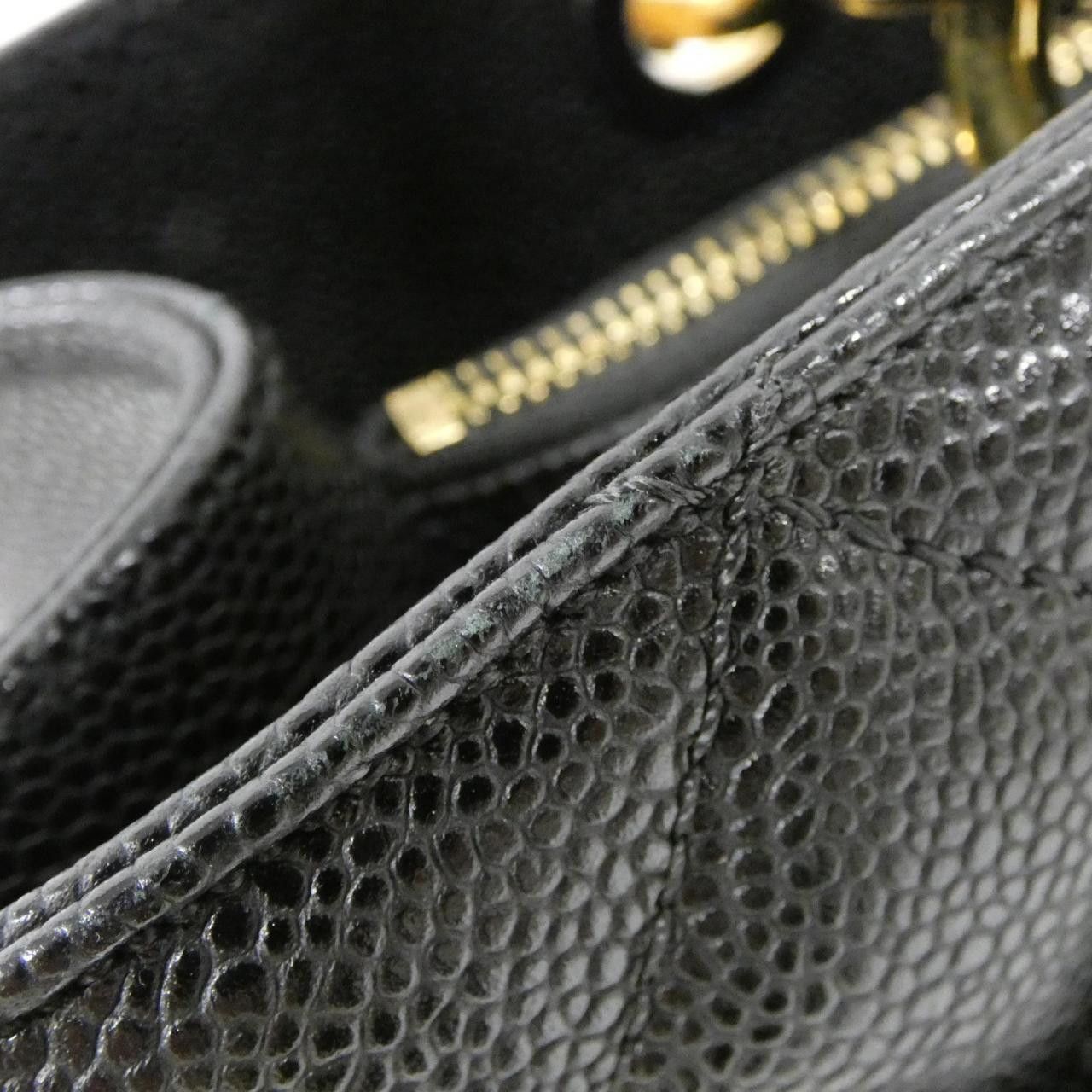 Chanel Chanel Chanel Caviar Skin Shoulder Bag Leather Shoulder Bag DUTY FREE for USA Size ONE SIZE - 4 Thumbnail