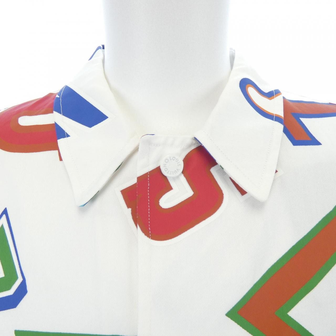 Louis Vuitton Louis Vuitton Louis Vuitton NBA Basketball Letter Over Shirt S/S Shirt Cotton Tops HLS01WES9 DUTY FREE for USA Size ONE SIZE - 5 Thumbnail