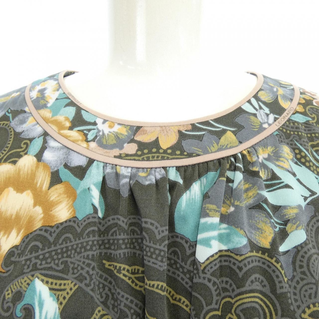 Other Other Leonard Fashion Dress Others Dresses 0140016 DUTY FREE for USA Size ONE SIZE - 5 Thumbnail