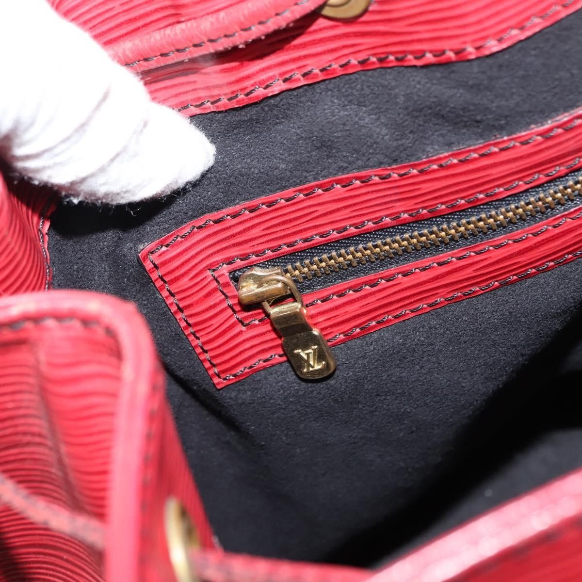 Louis Vuitton Louis Vuitton Petit Noe Handbag Epi Leather Size ONE SIZE - 21 Thumbnail