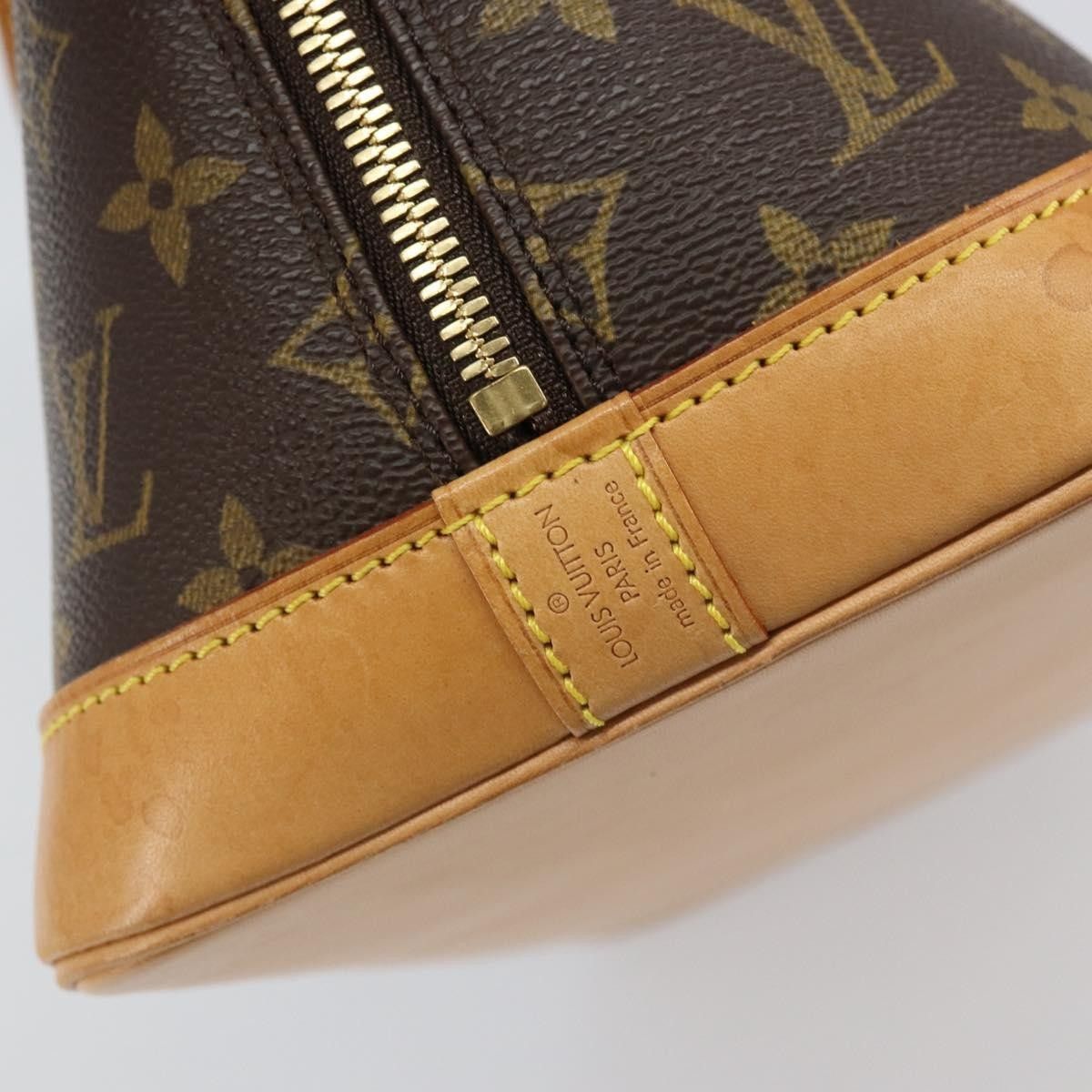 Louis Vuitton Louis Vuitton Alma Handbag Monogram Canvas Size ONE SIZE - 6 Thumbnail