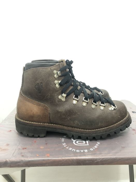 vasque boots made in italy