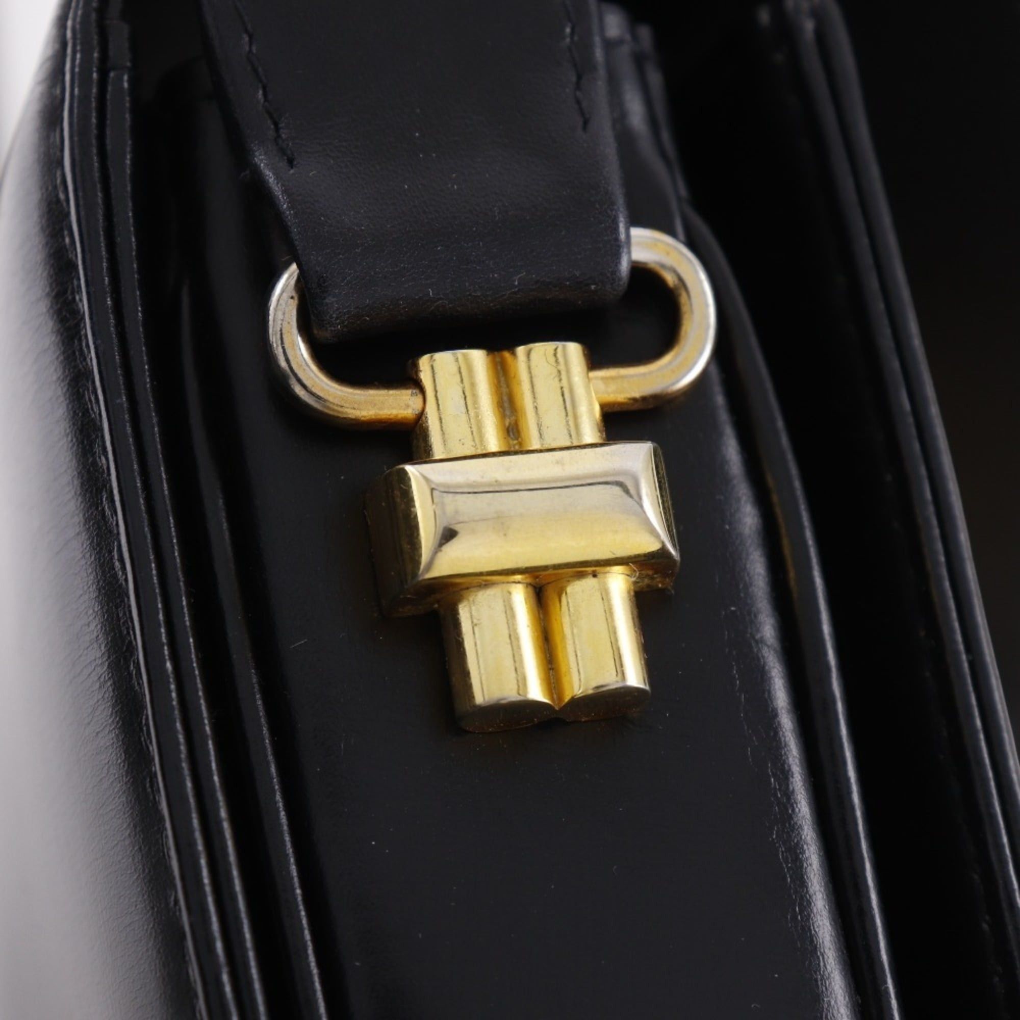 Gucci Gucci Old Shoulder Bag, Vintage Calfskin, Black, A5 Size, Flap, Women's Size ONE SIZE - 9 Thumbnail