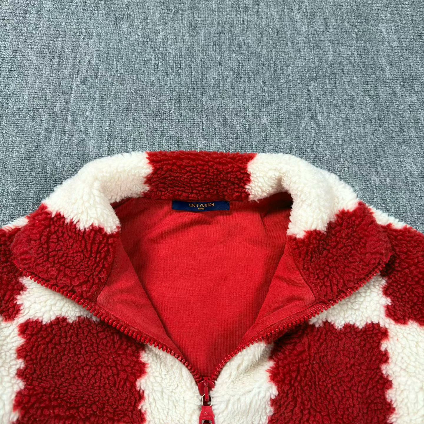 Louis Vuitton LV Nigo Red and White Teddy Fleece Jacket Size US L / EU 52-54 / 3 - 3 Thumbnail