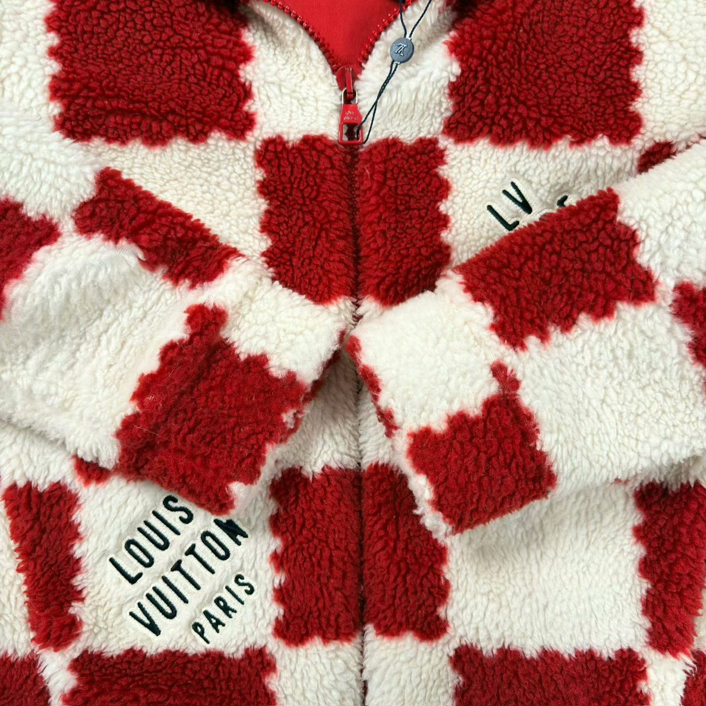 Louis Vuitton LV Nigo Red and White Teddy Fleece Jacket Size US L / EU 52-54 / 3 - 6 Thumbnail