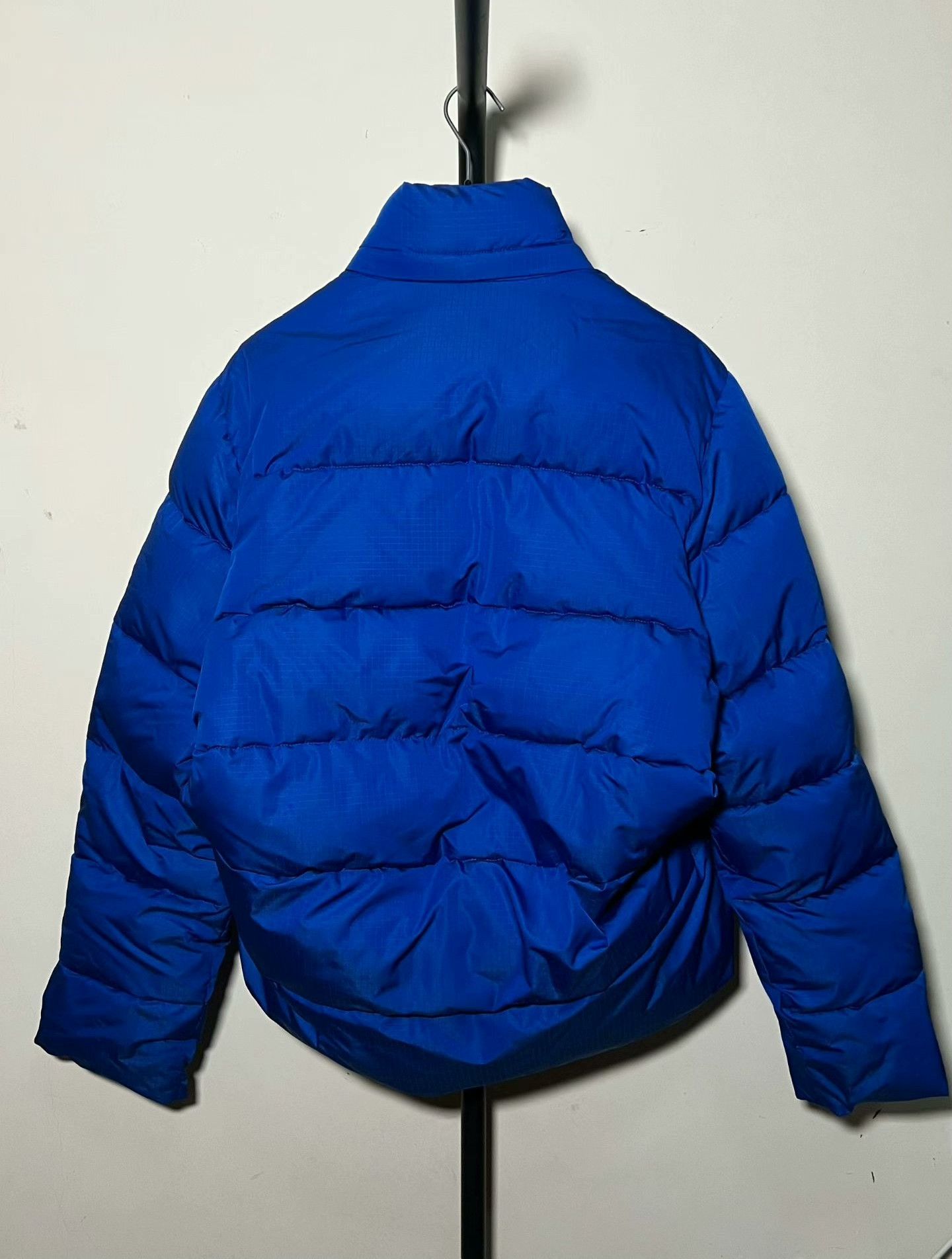 Balenciaga Balenciaga Blue Logo Puffer Jacket OS Size 44 Size US L / EU 52-54 / 3 - 2 Thumbnail