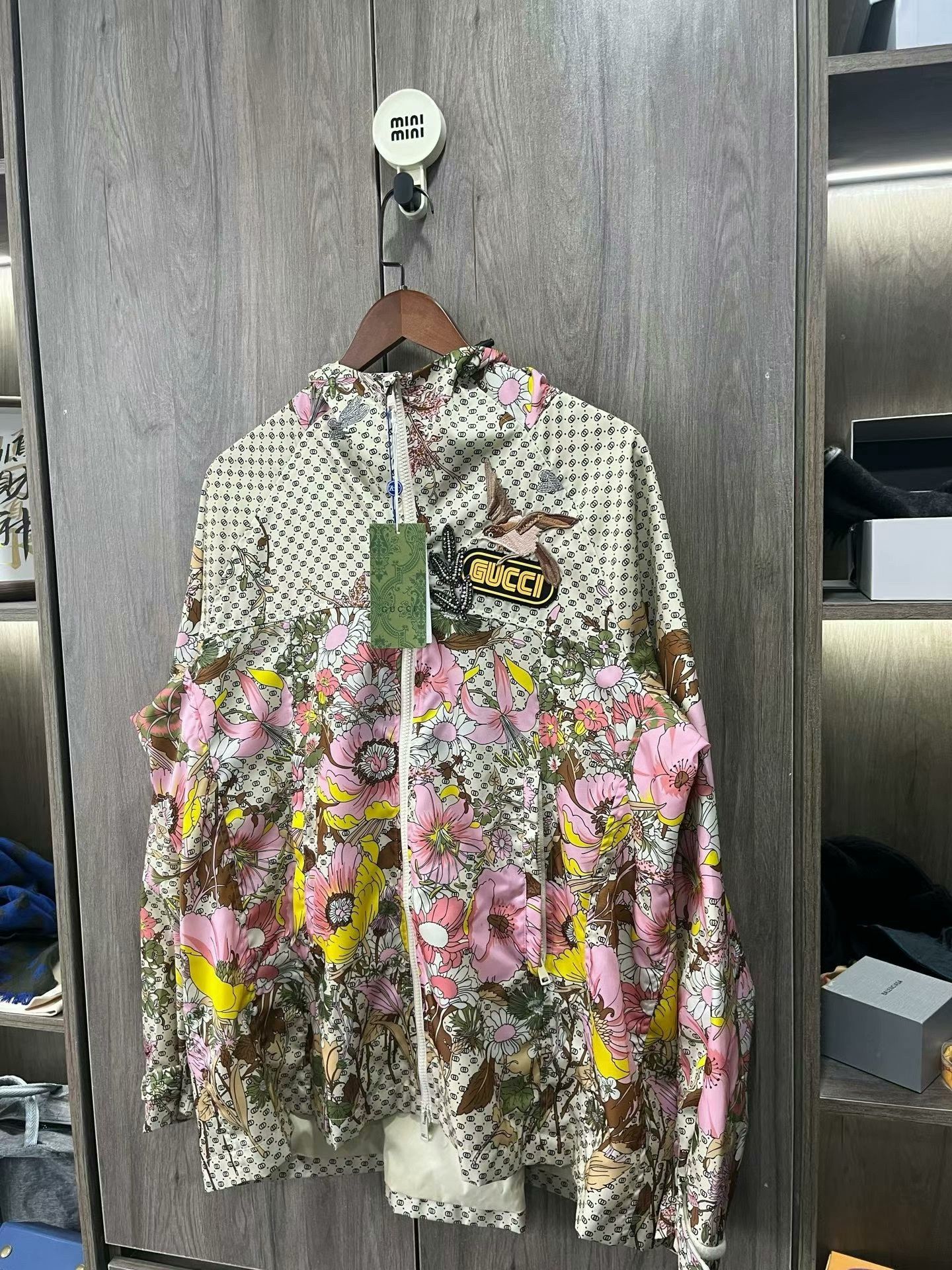 Gucci floral gucci logo zip-up jacket Size L / US 10 / IT 46 - 2 Thumbnail