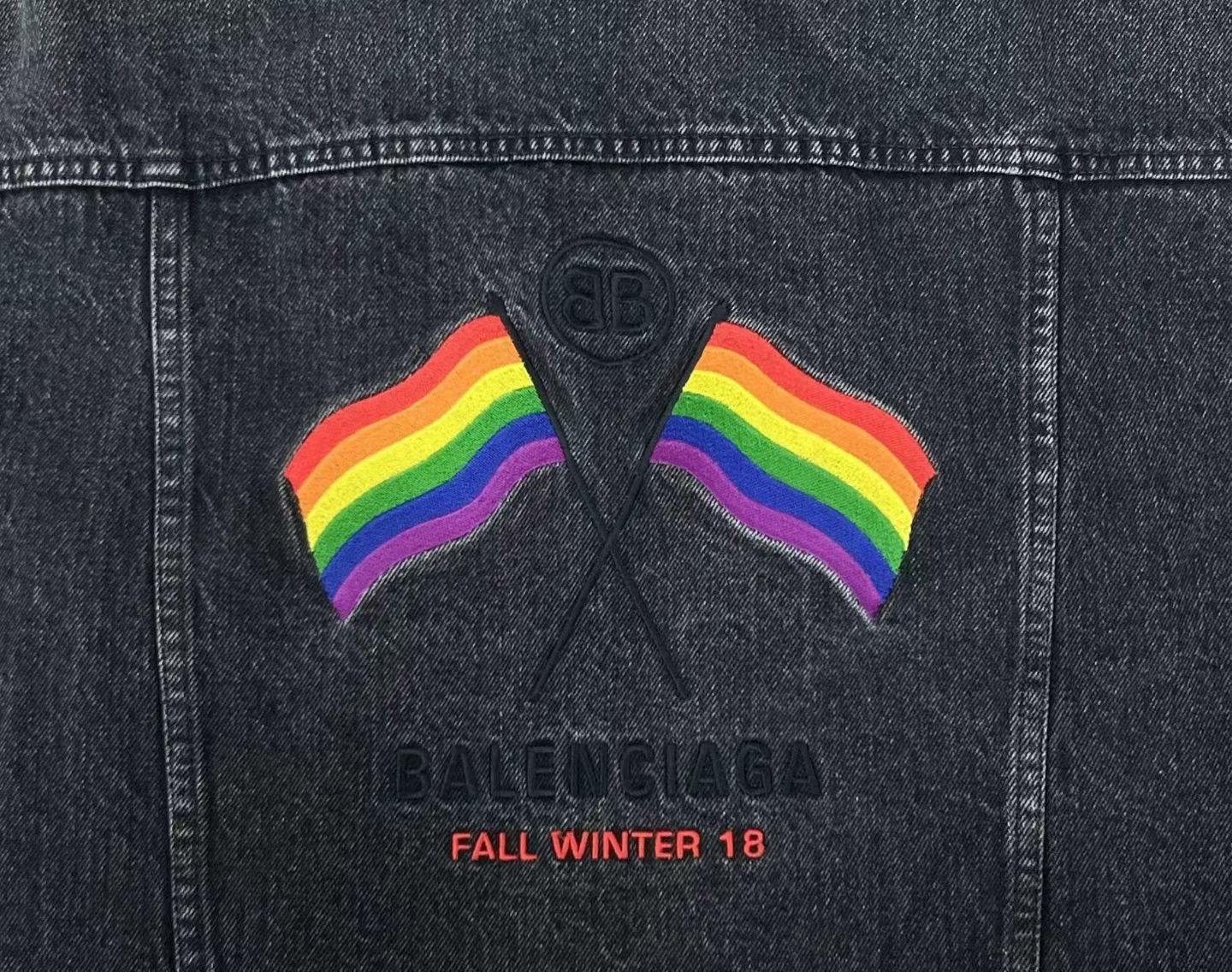 Balenciaga balenciaga black distressed denim jacket unisex Size US M / EU 48-50 / 2 - 5 Thumbnail