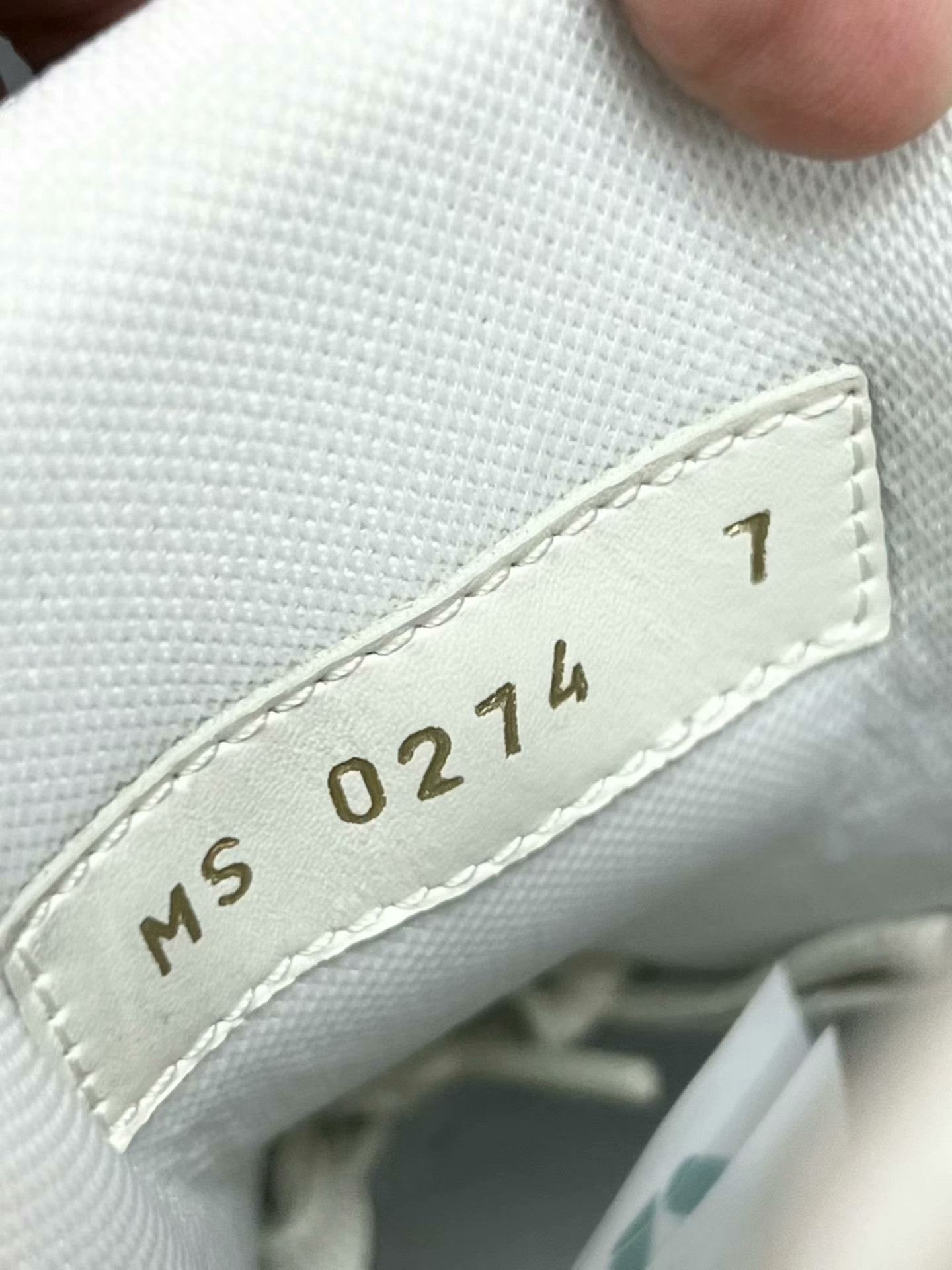 Louis Vuitton lv trainer gray and white sneakers uk7 Size US 7 / EU 40 - 9 Thumbnail