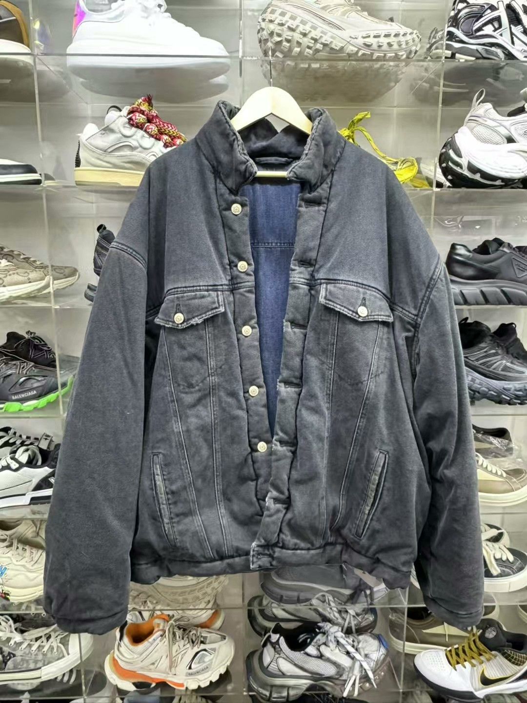 Balenciaga balenciaga color-block oversized denim jacket Size US M / EU 48-50 / 2 - 4 Thumbnail