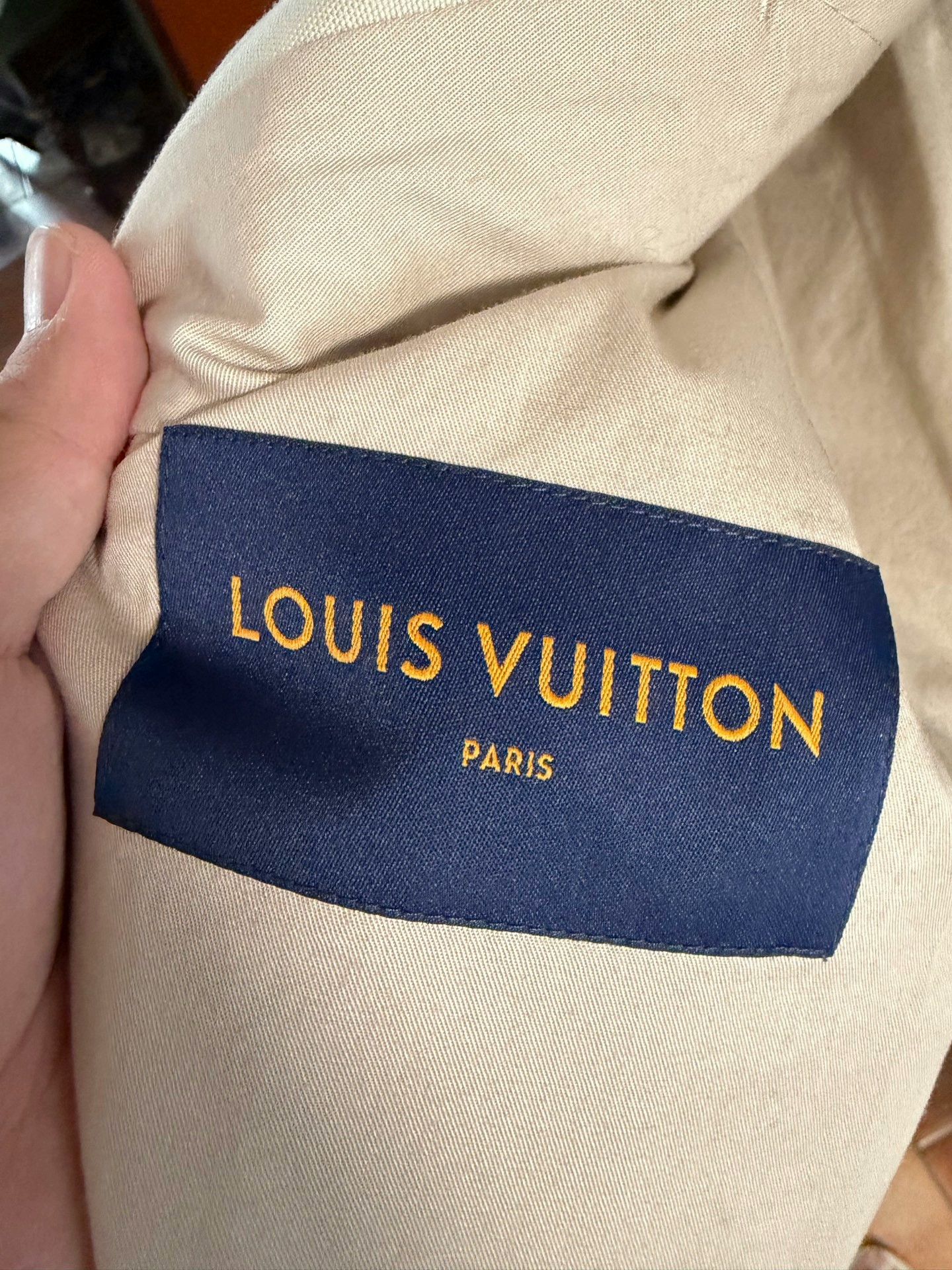 Louis Vuitton beige utility jacket by louis vuitton Size US XXL / EU 58 / 5 - 4 Thumbnail