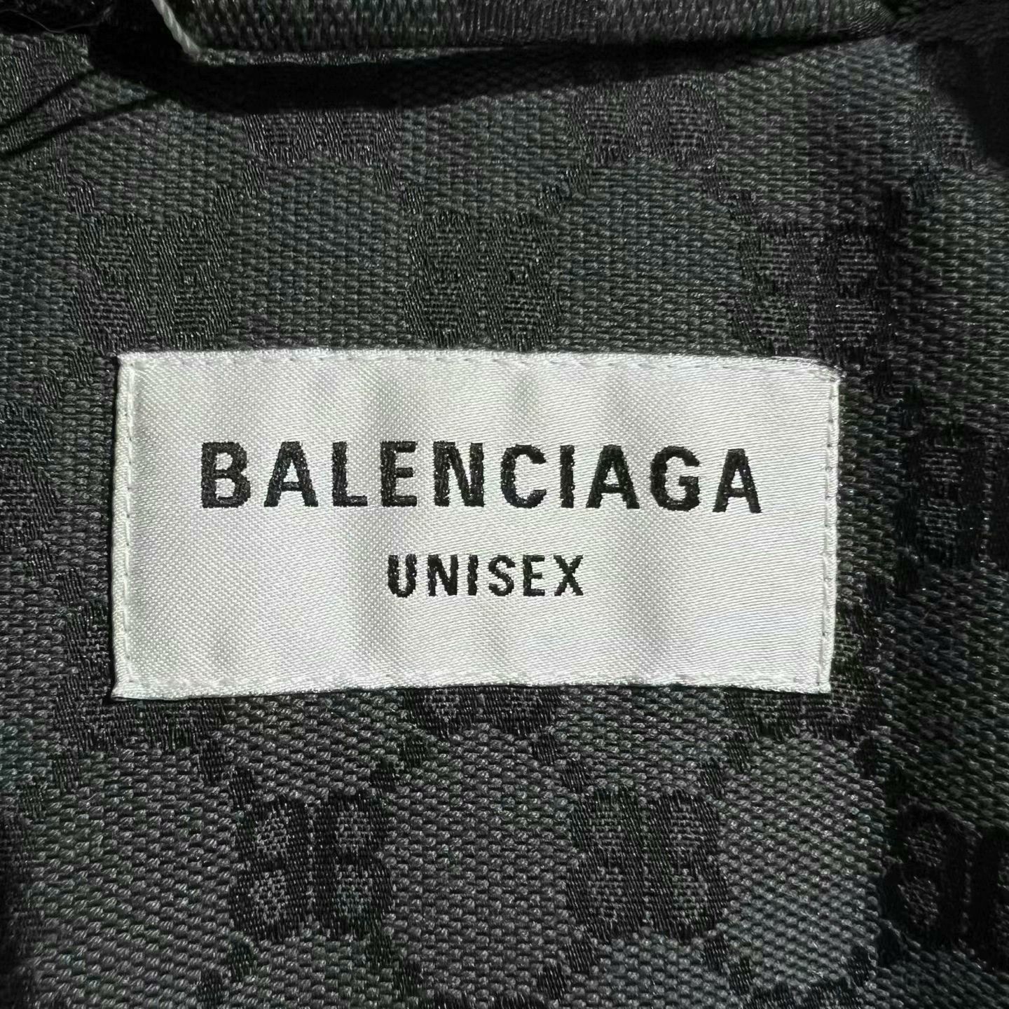 Balenciaga balenciaga gucci logo printed down vest Size US S / EU 44-46 / 1 - 3 Thumbnail