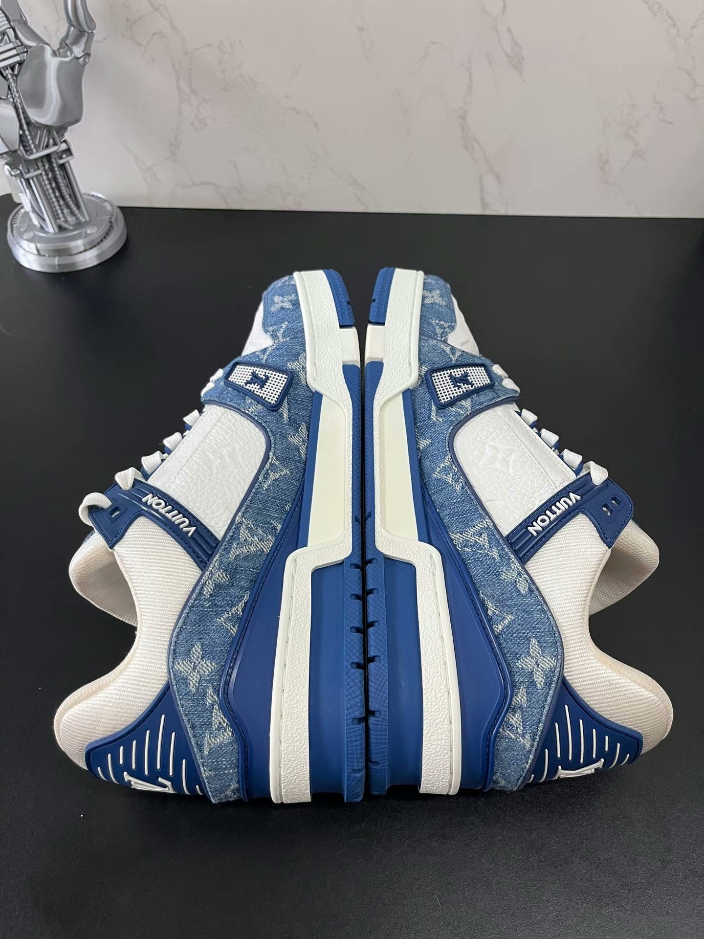 Louis Vuitton lv trainer white blue denim sneakers Size US 6.5 / EU 39-40 - 6 Thumbnail