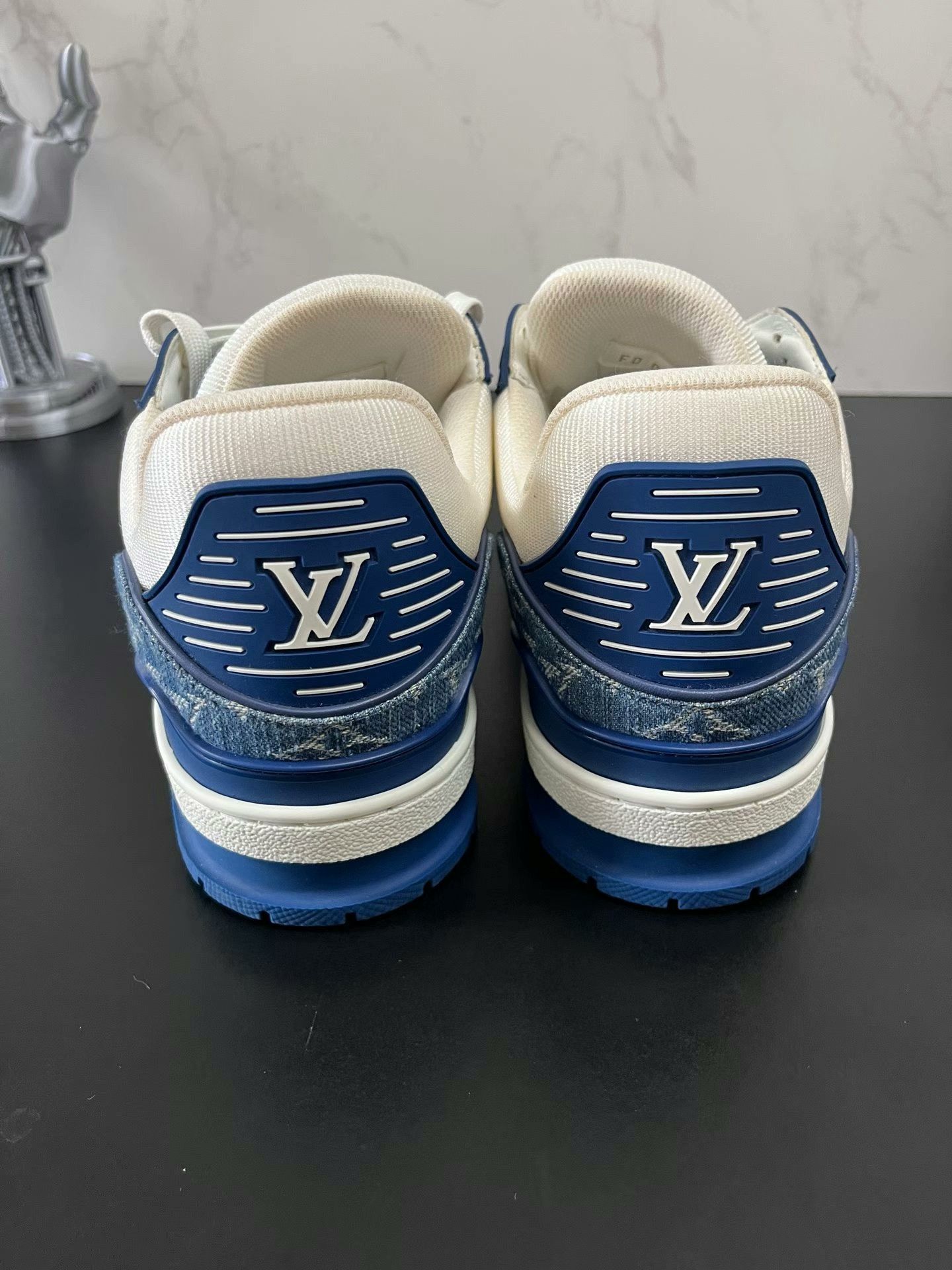Louis Vuitton lv trainer white blue denim sneakers Size US 6.5 / EU 39-40 - 5 Thumbnail