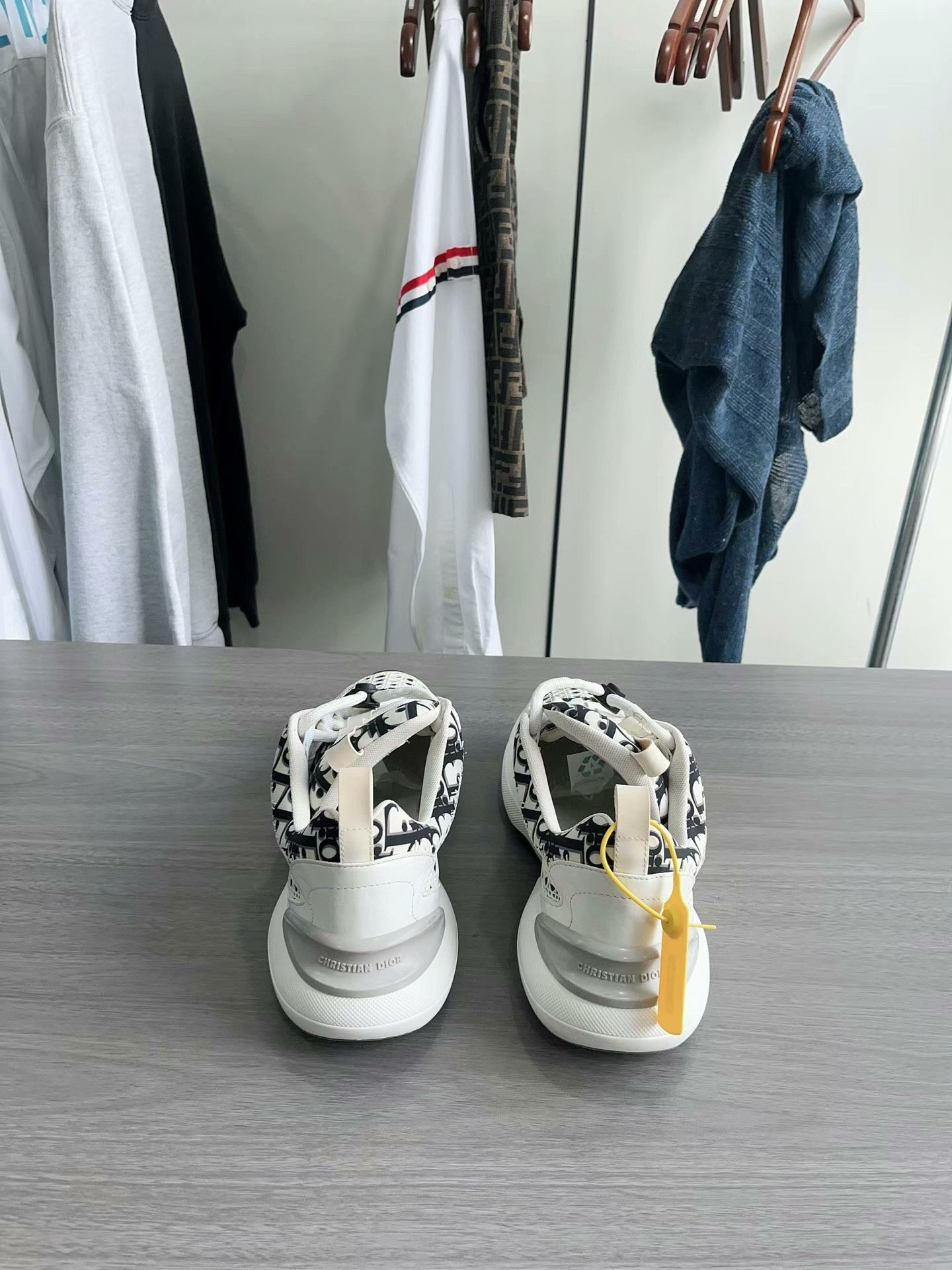 Dior Dior B24 Sneakers in Excellent Condition Size US 10 / EU 43 - 2 Thumbnail