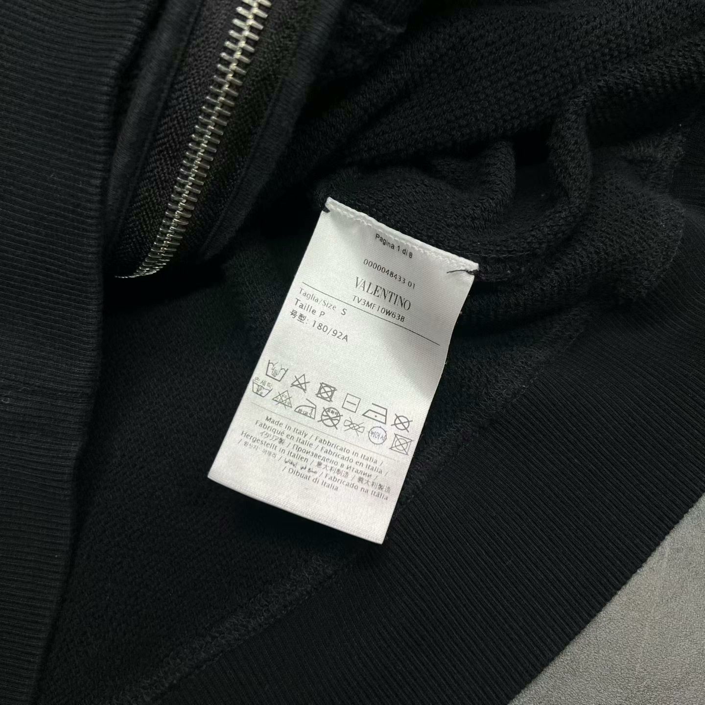 Valentino valentino black zip-up hooded sweatshirt Size US S / EU 44-46 / 1 - 6 Thumbnail