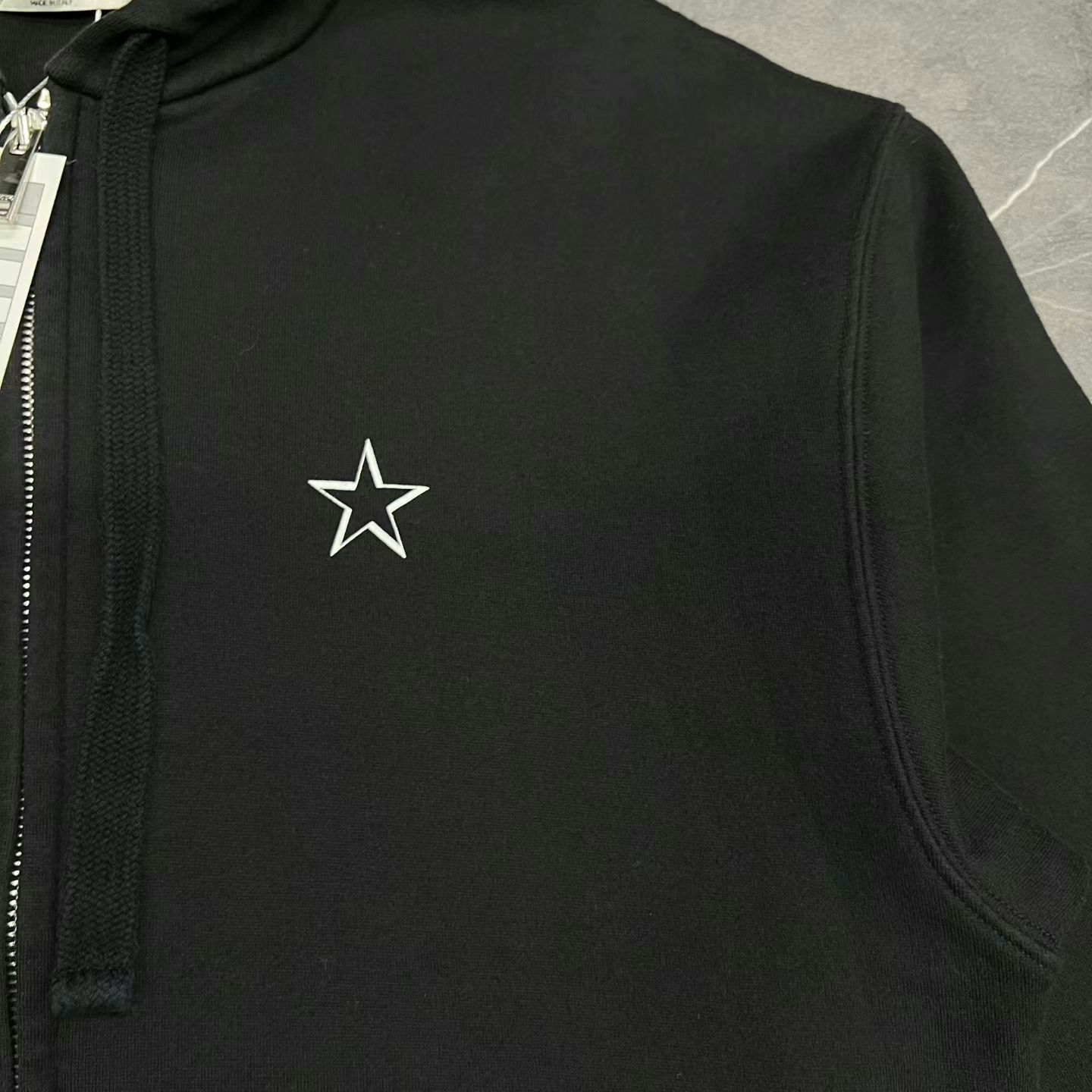 Valentino valentino black zip-up hooded sweatshirt Size US S / EU 44-46 / 1 - 4 Thumbnail