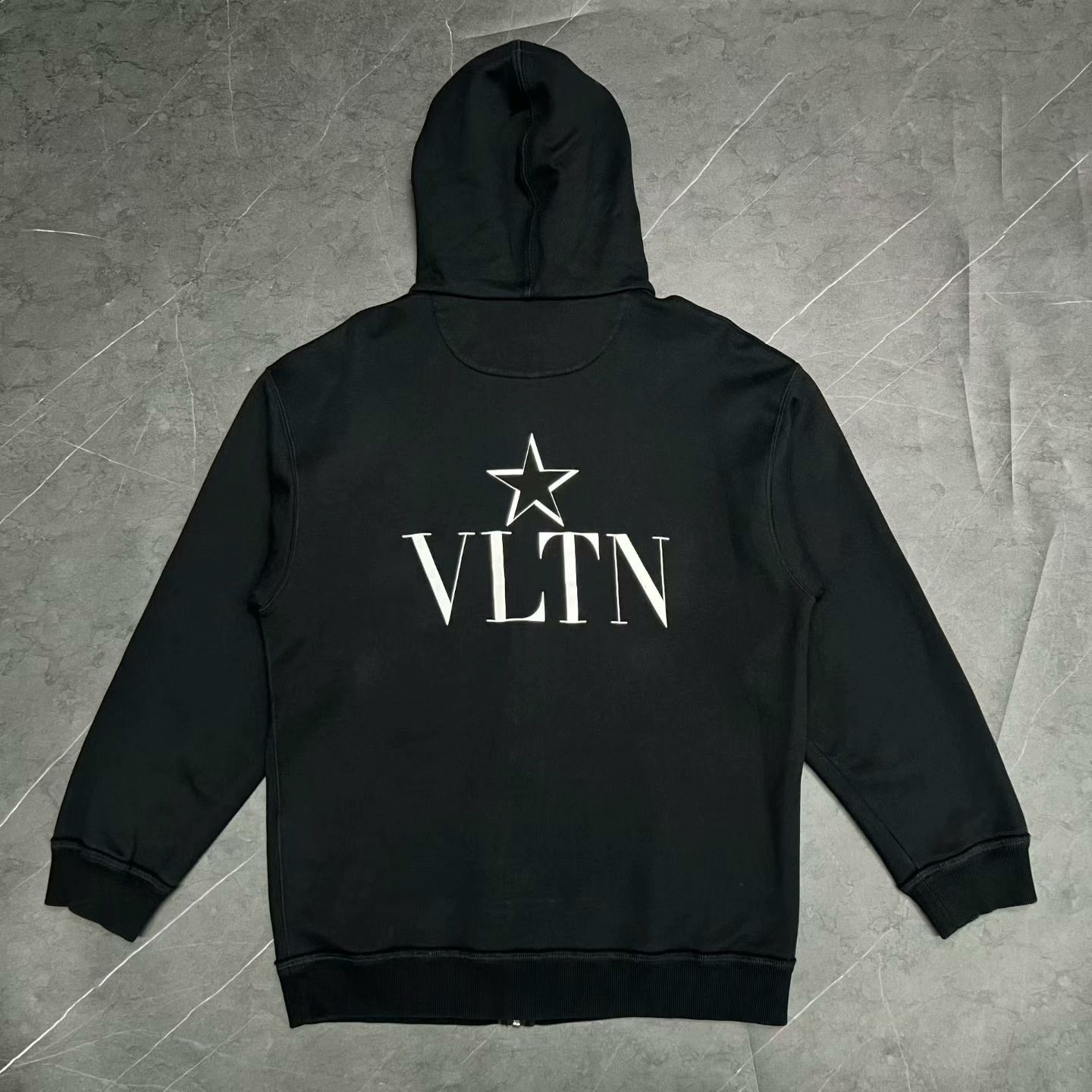 Valentino valentino black zip-up hooded sweatshirt Size US S / EU 44-46 / 1 - 2 Thumbnail