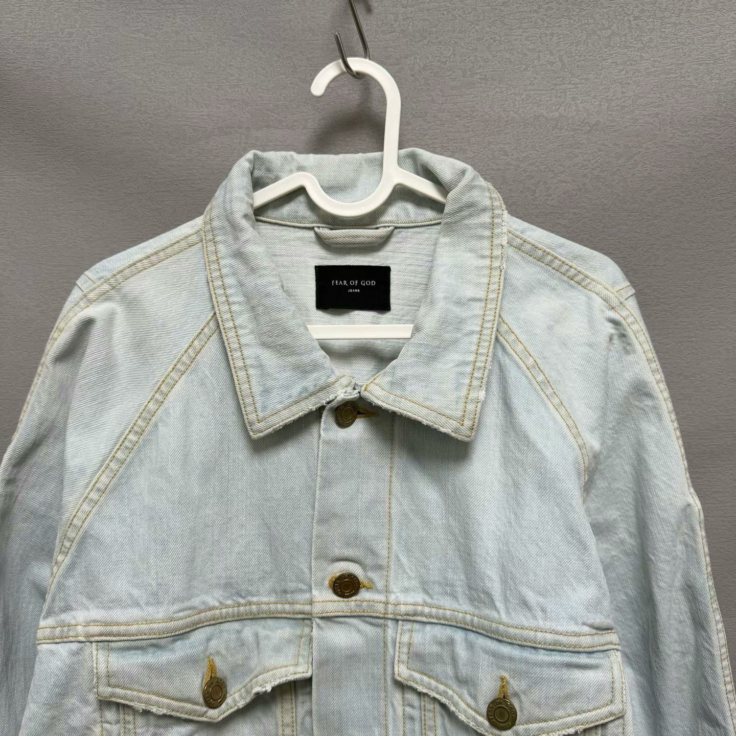 Fear of God fear of god denim jacket with gold accents Size US L / EU 52-54 / 3 - 2 Thumbnail