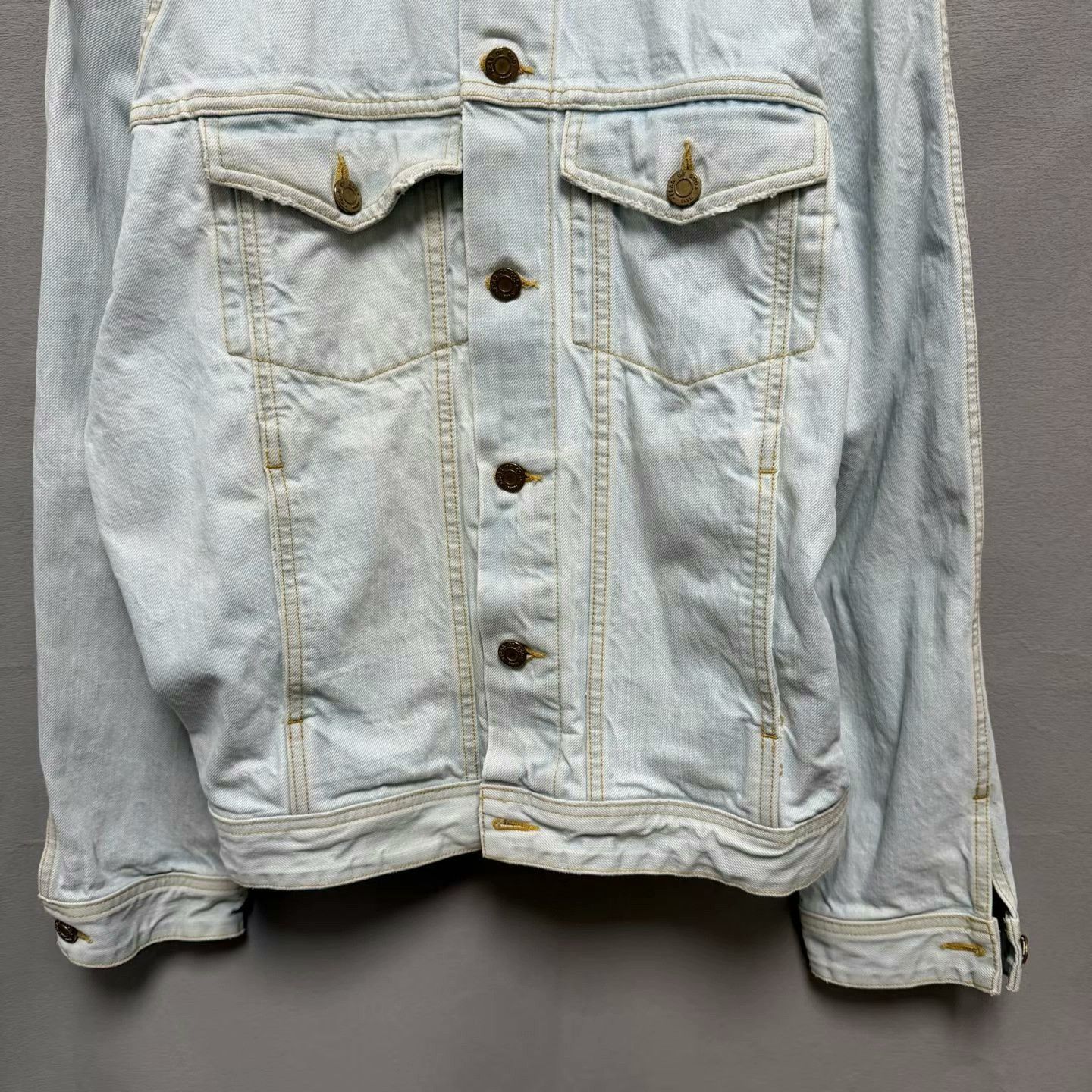 Fear of God fear of god denim jacket with gold accents Size US L / EU 52-54 / 3 - 3 Thumbnail
