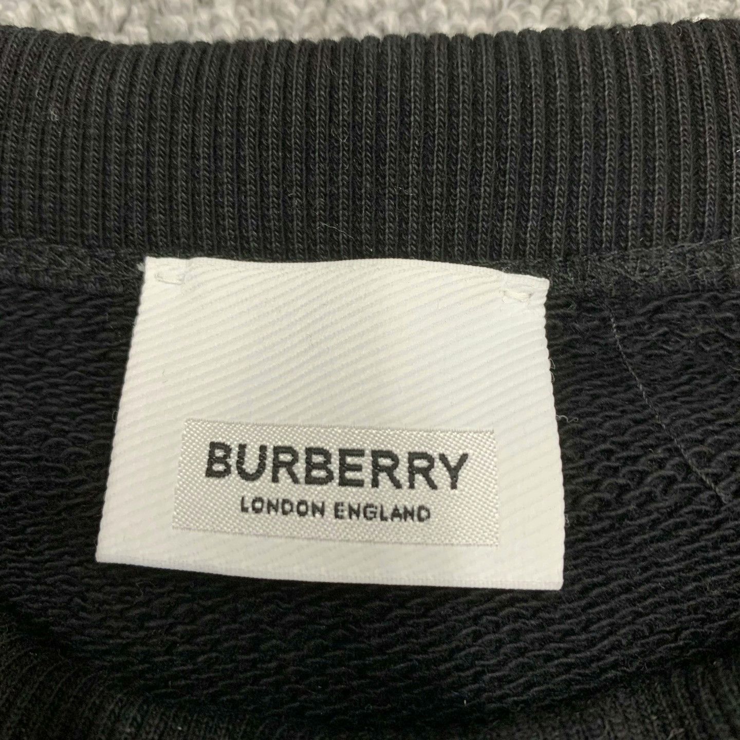 Burberry burberry black logo sweatshirt size large Size US L / EU 52-54 / 3 - 7 Thumbnail