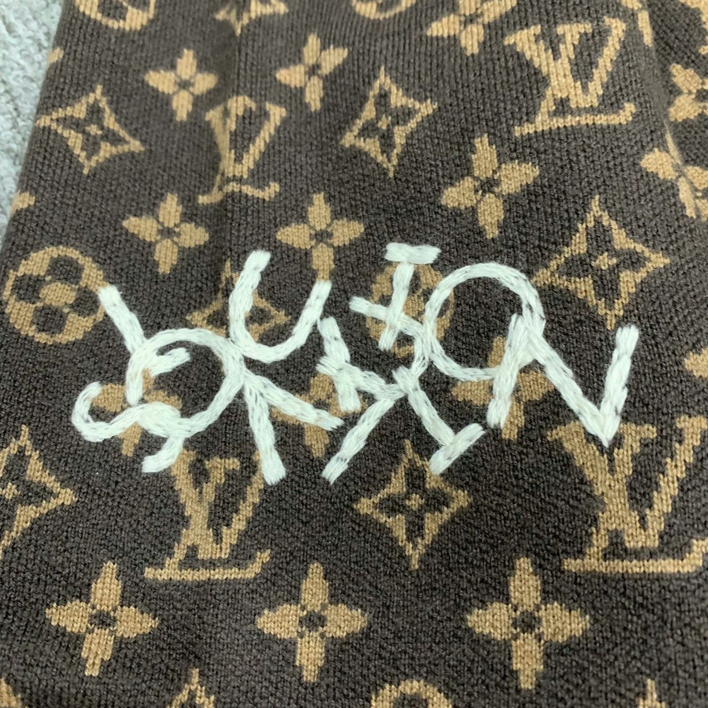 Louis Vuitton LV Brown Graffiti Knit Sweater in XL Size US XL / EU 56 / 4 - 5 Thumbnail