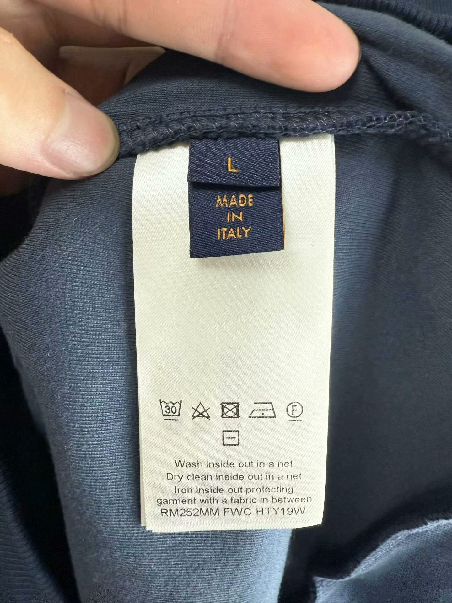 Louis Vuitton navy blue embroidered hooded sweatshirt Size US L / EU 52-54 / 3 - 4 Thumbnail