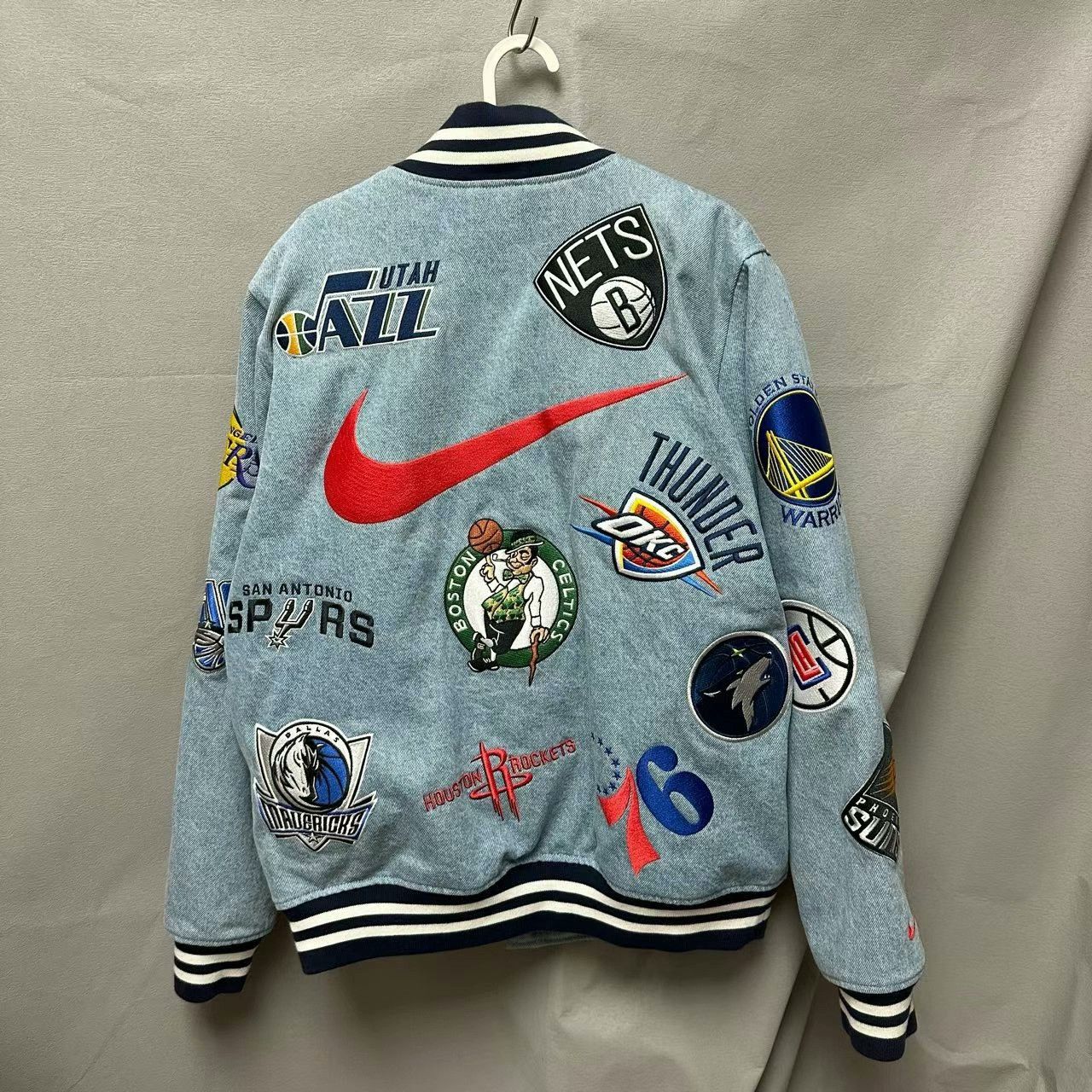 Nike supreme nike nba embroidered denim baseball jacket Size US M / EU 48-50 / 2 - 4 Thumbnail