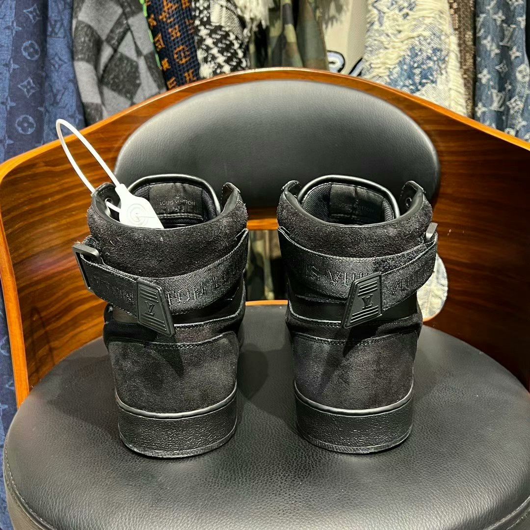 Louis Vuitton lv rivoli monogram black leather sneakers Size US 9 / EU 42 - 3 Thumbnail