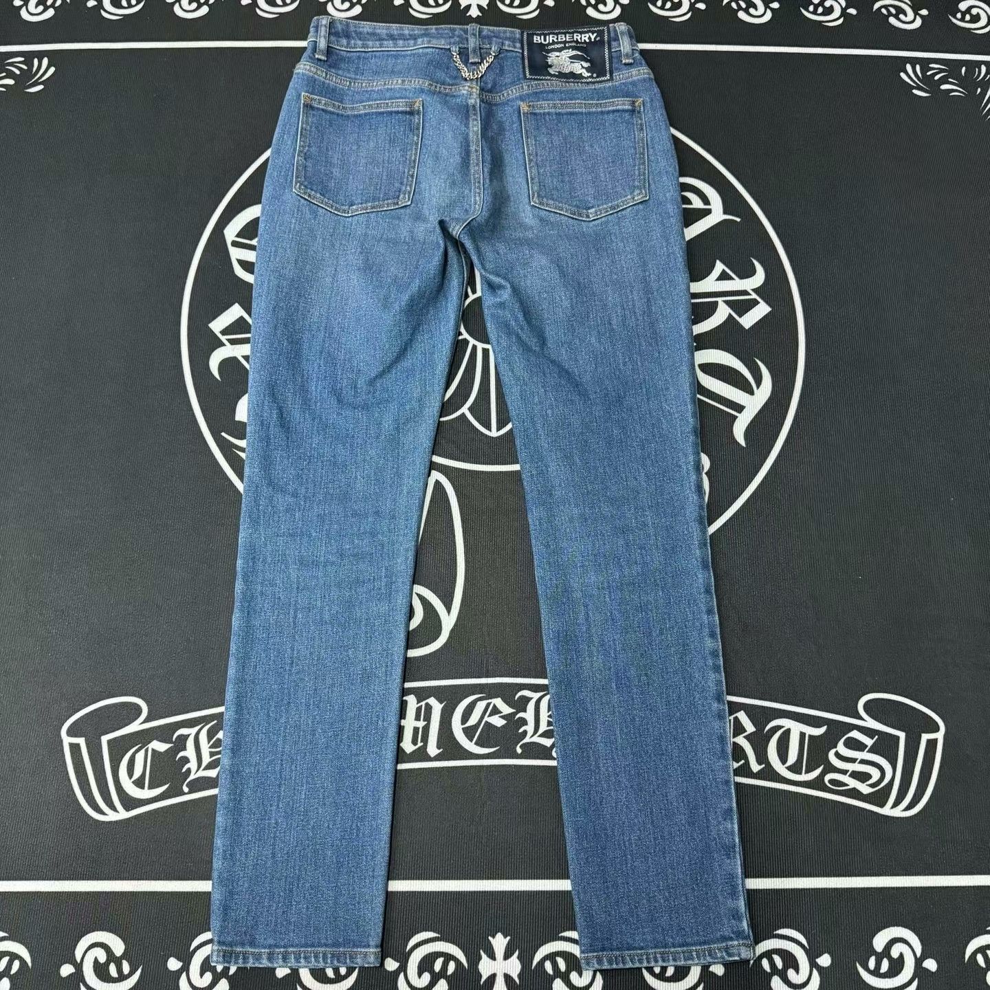 Burberry burberry blue washed denim jeans size 29 Size US 29 - 2 Thumbnail