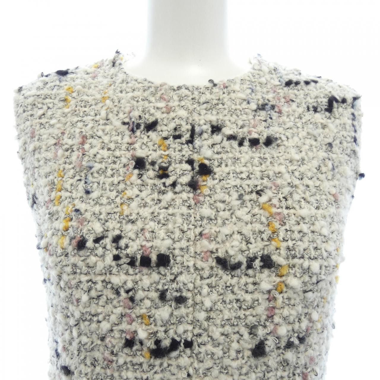 Louis Vuitton Louis Vuitton Louis Vuitton Dress Others Dresses FRDS52MCL DUTY FREE for USA Size ONE SIZE - 5 Thumbnail