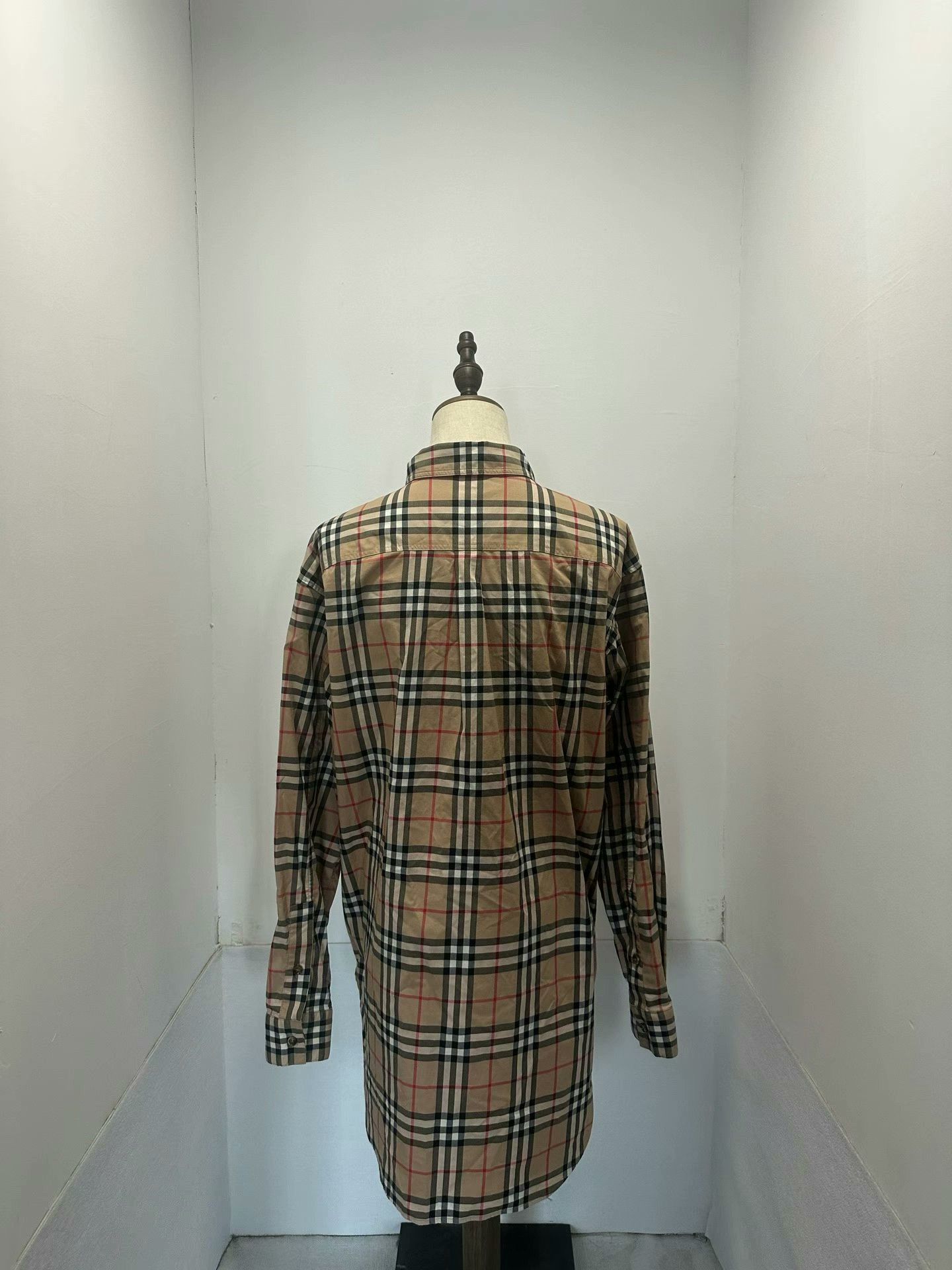 Burberry Burberry Plaid Button-Up Shirt Size UK10 Size M / US 6-8 / IT 42-44 - 2 Thumbnail