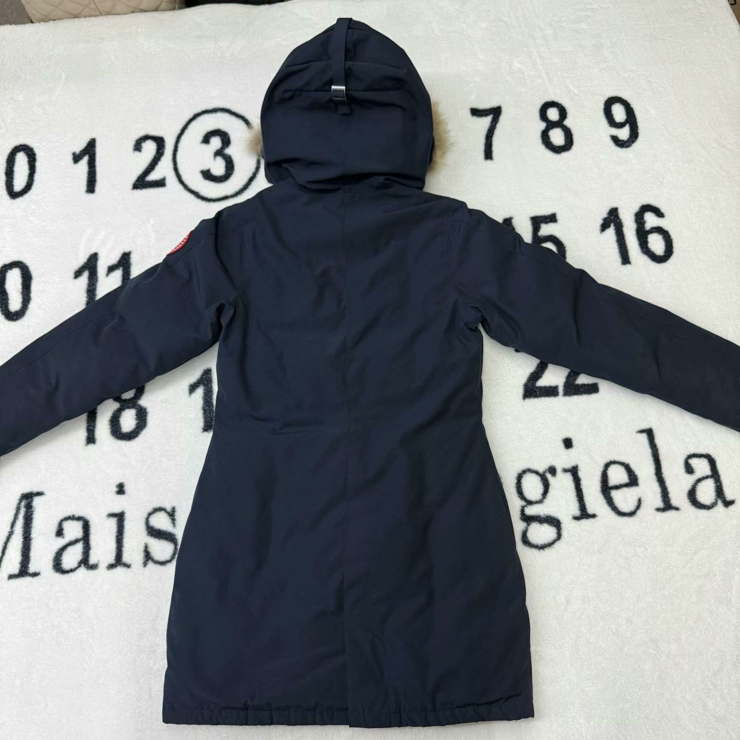 Canada Goose Canada Goose Victoria Series Down Jacket Size XS / US 0-2 / IT 36-38 - 3 Thumbnail