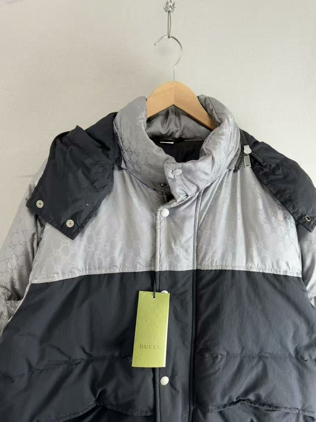 Gucci gucci black and gray hooded down jacket Size US XXL / EU 58 / 5 - 2 Thumbnail