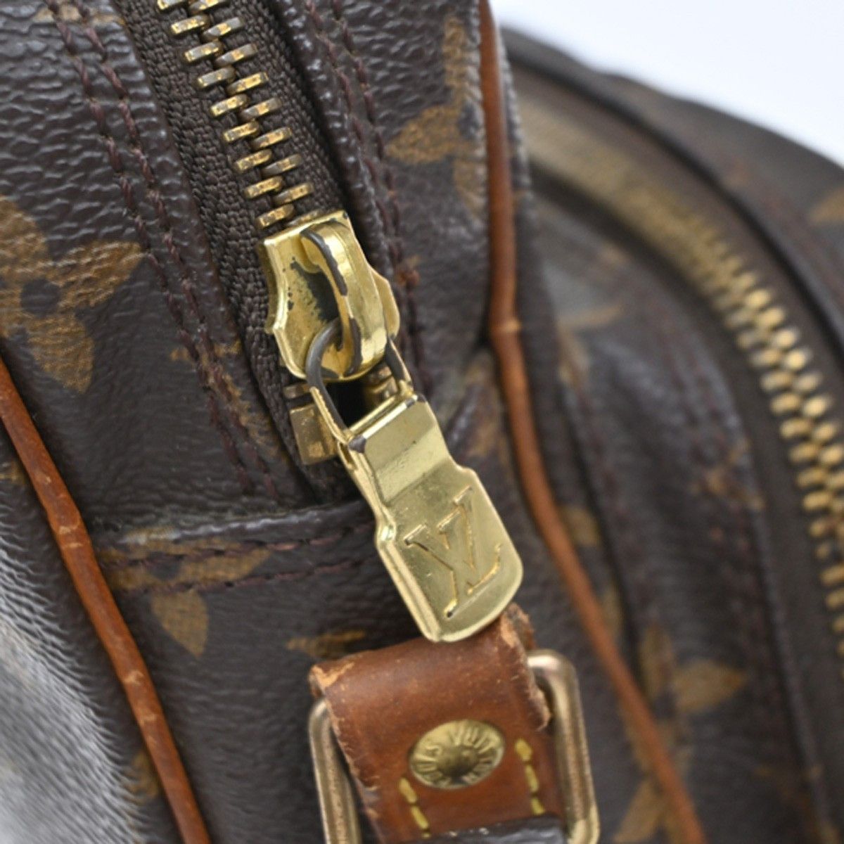 Louis Vuitton Louis Vuitton Amazone Bag Monogram Canvas Size ONE SIZE - 13 Thumbnail