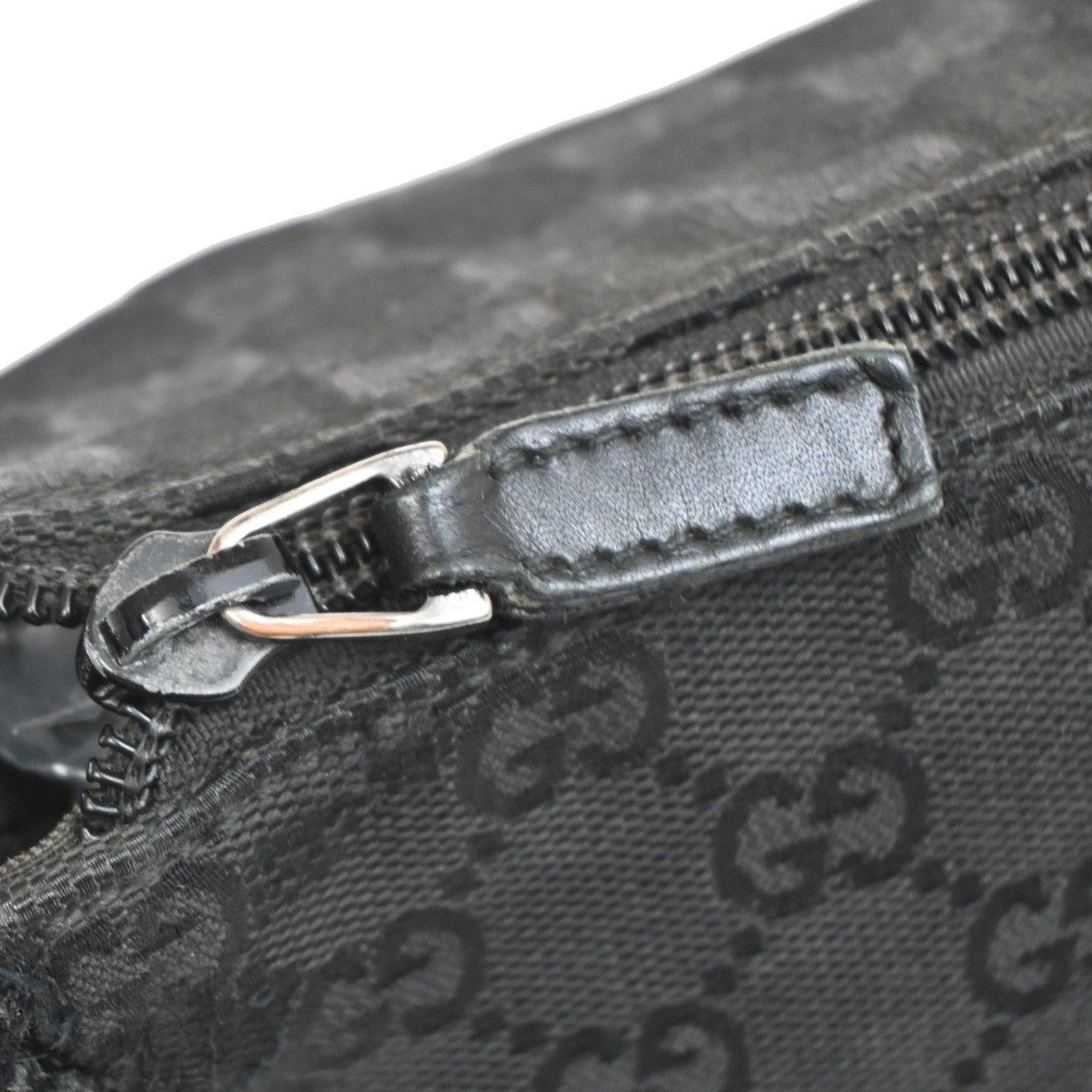 Gucci Gucci Zip Messenger GG Canvas with Perforated Leather Size ONE SIZE - 10 Thumbnail