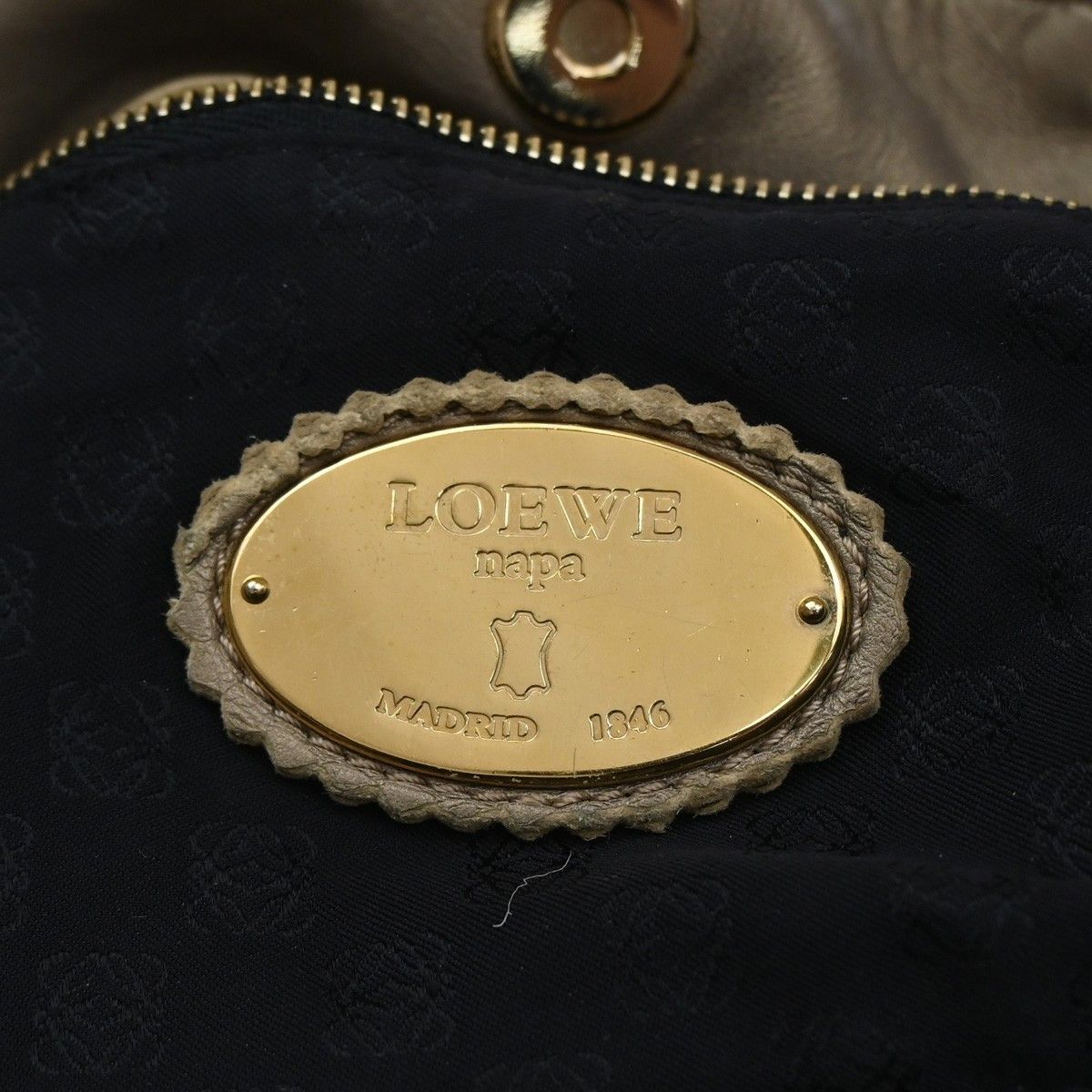 Loewe Loewe Anagram Logo Nappa Aire Hand Bag Leather Size ONE SIZE - 6 Thumbnail