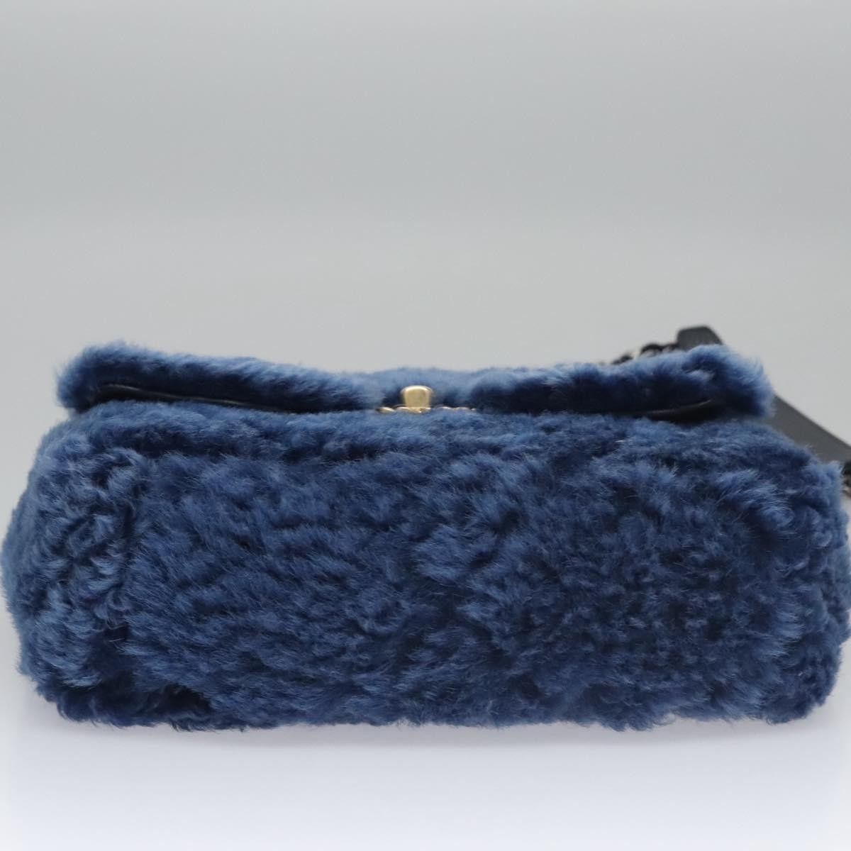 Chanel Chanel 19 Flap Bag Shearling Size ONE SIZE - 17 Thumbnail