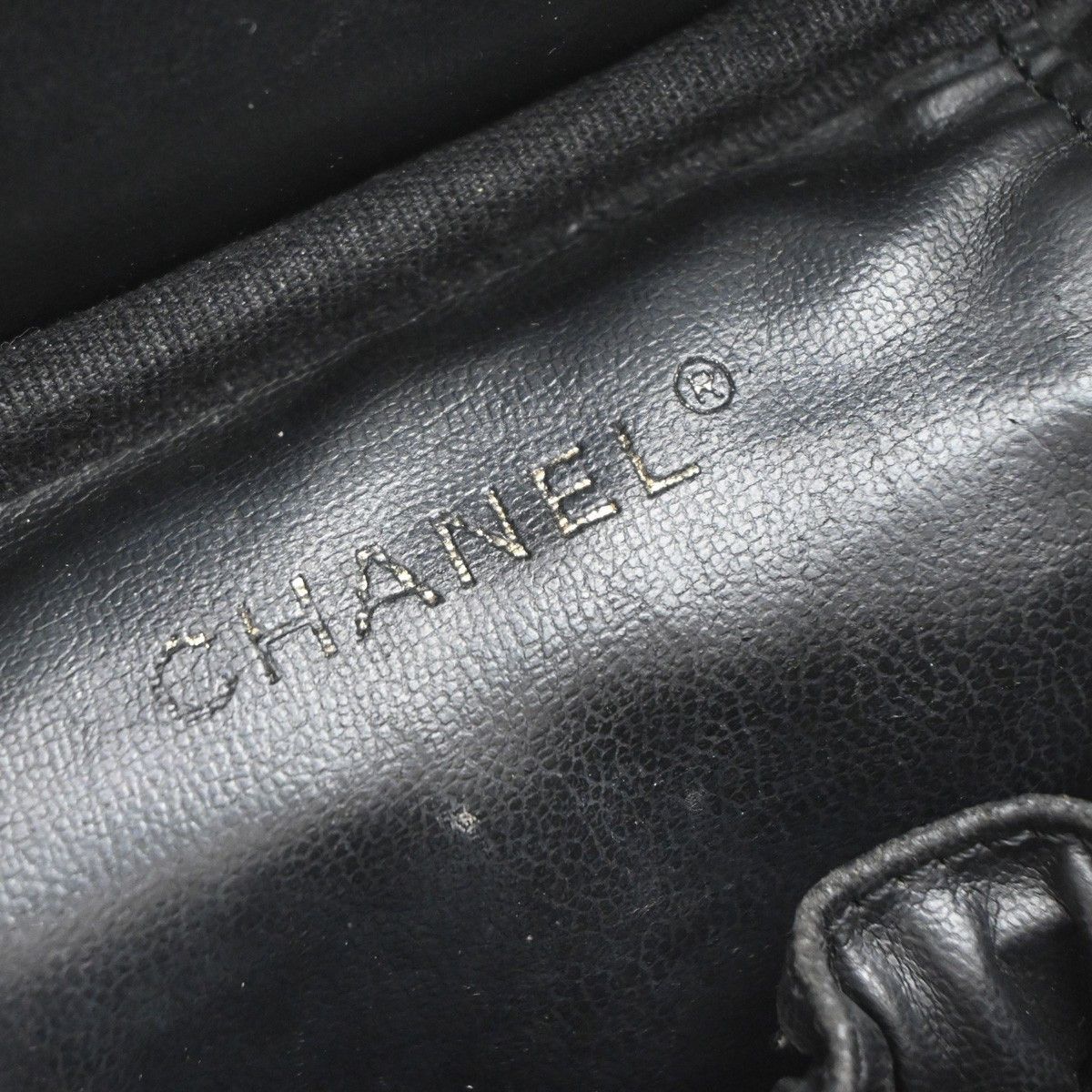 Chanel Chanel Vintage Timeless Cosmetic Case Caviar Size ONE SIZE - 6 Thumbnail