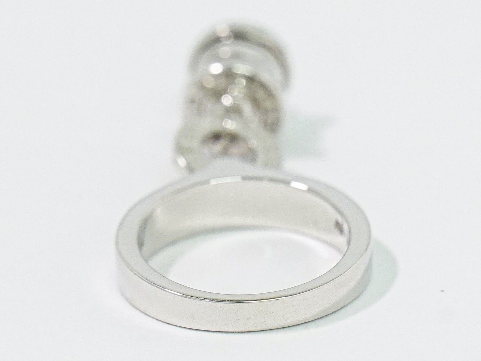Bvlgari Bvlgari B.Zero1 Element Dangle Charm Ring 18K White Gold with Diamond Size ONE SIZE - 2 Thumbnail