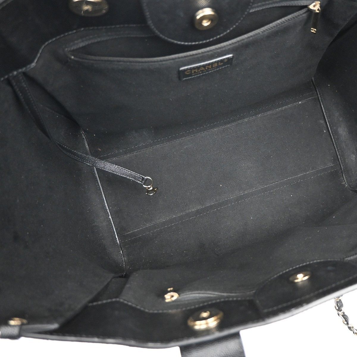 Chanel Chanel Deauville NM Tote Embossed Calfskin Size ONE SIZE - 5 Thumbnail